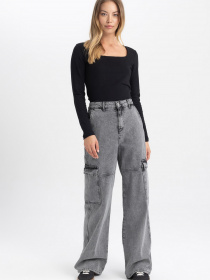 Лонгслив DeFacto модель B2067AX-BK81 Фото