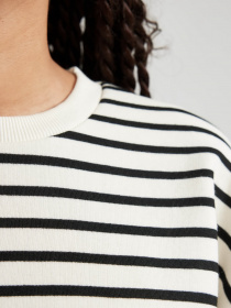 Свитшот DeFacto модель B2085AX-BK81 Фото