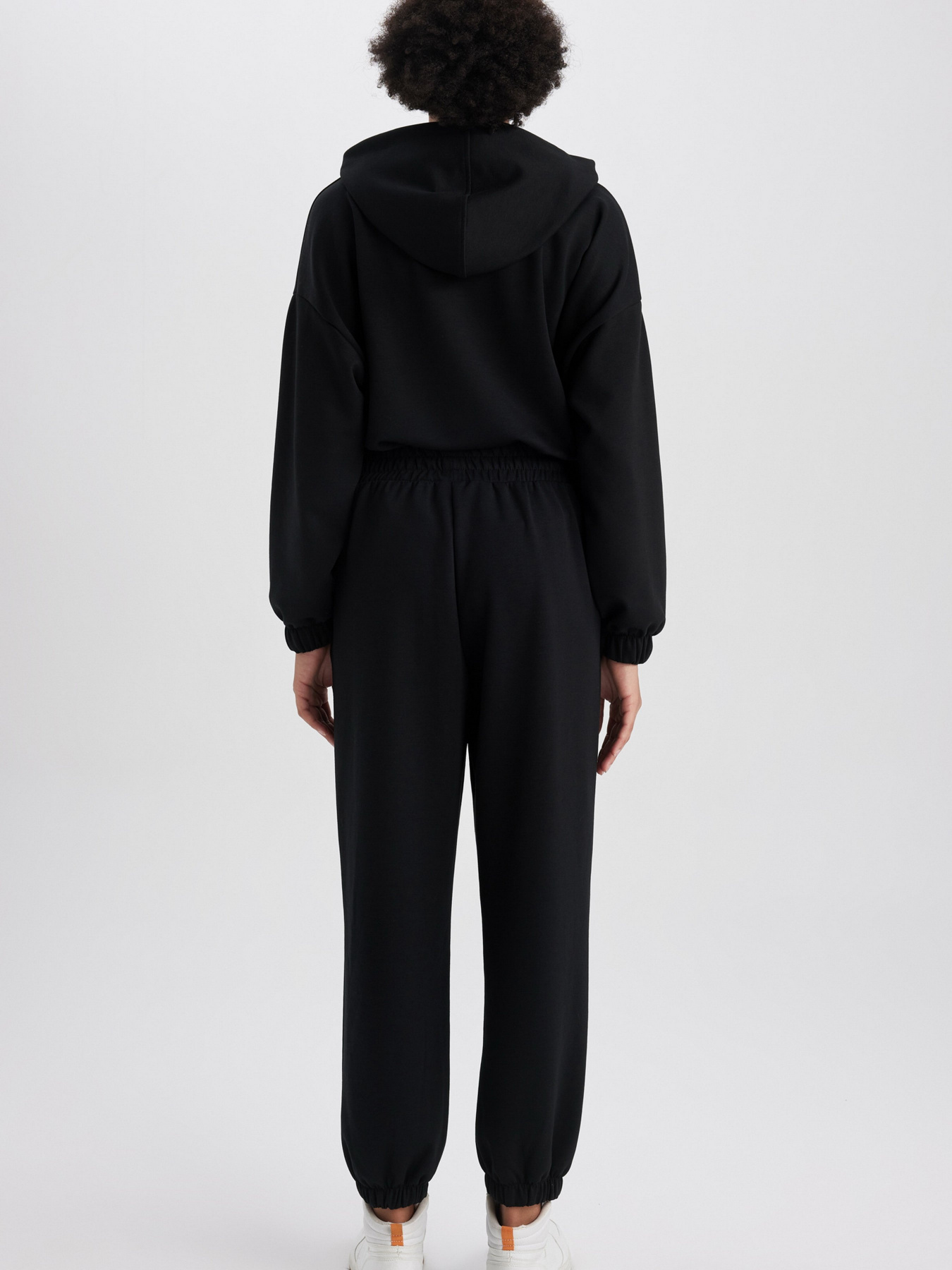 Джогери DeFacto модель Z6694AZ-BK81 Фото