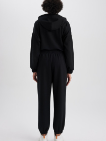 Джогери DeFacto модель Z6694AZ-BK81 Джогери DeFacto модель Z6694AZ-BK81 Фото