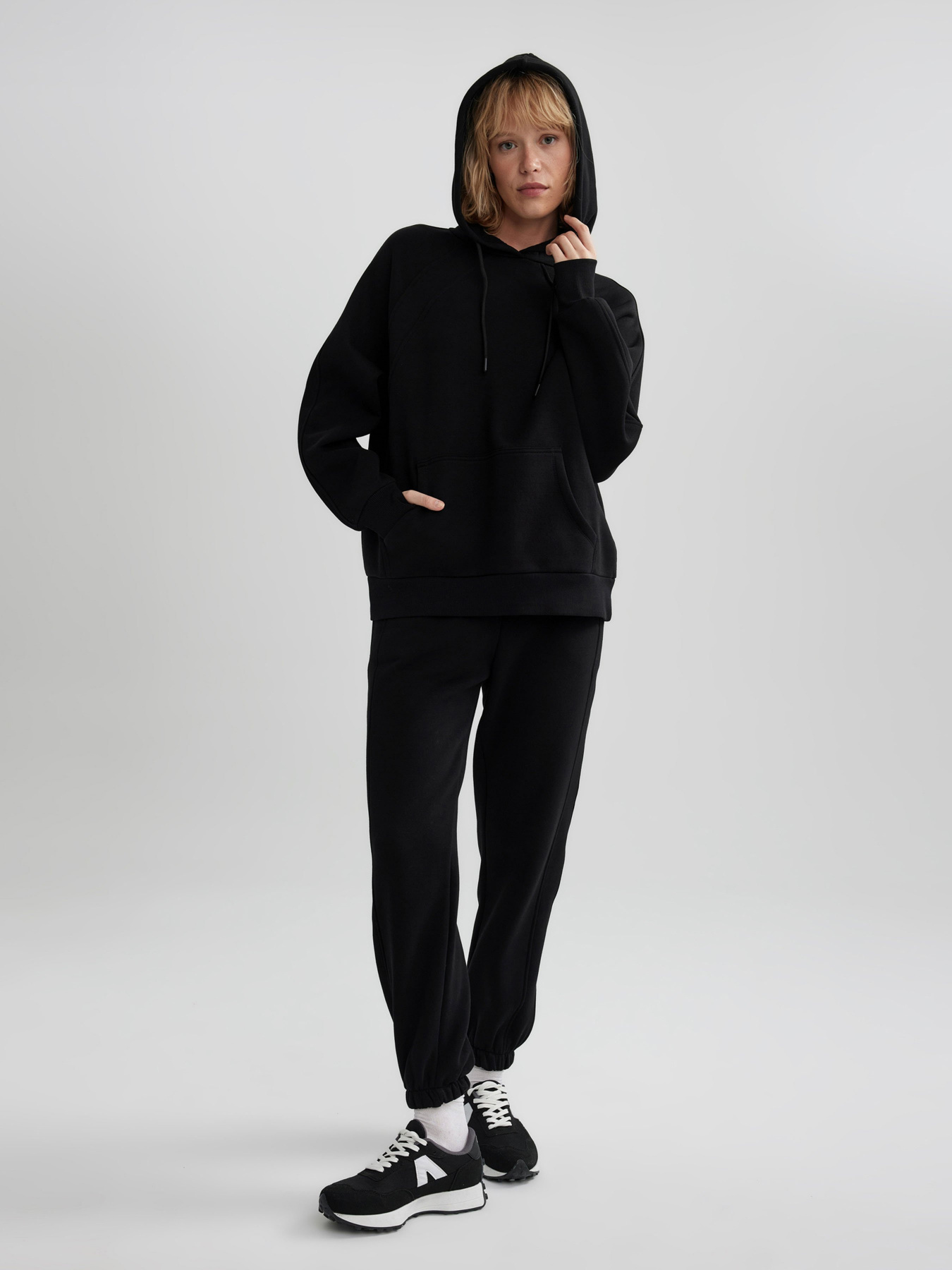 Джоггеры DeFacto модель B0416AX-BK81 Фото