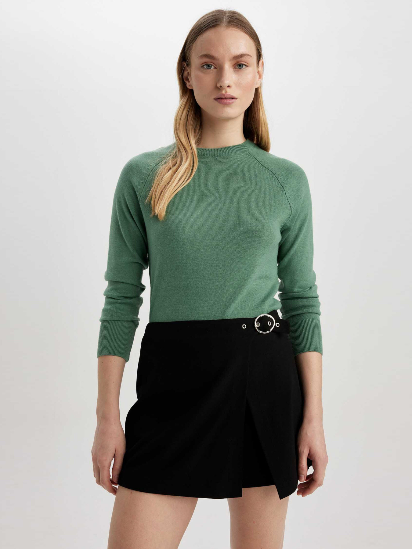 Джемпер DeFacto модель I6913AZ-GN1095 Джемпер DeFacto модель I6913AZ-GN1095 Фото