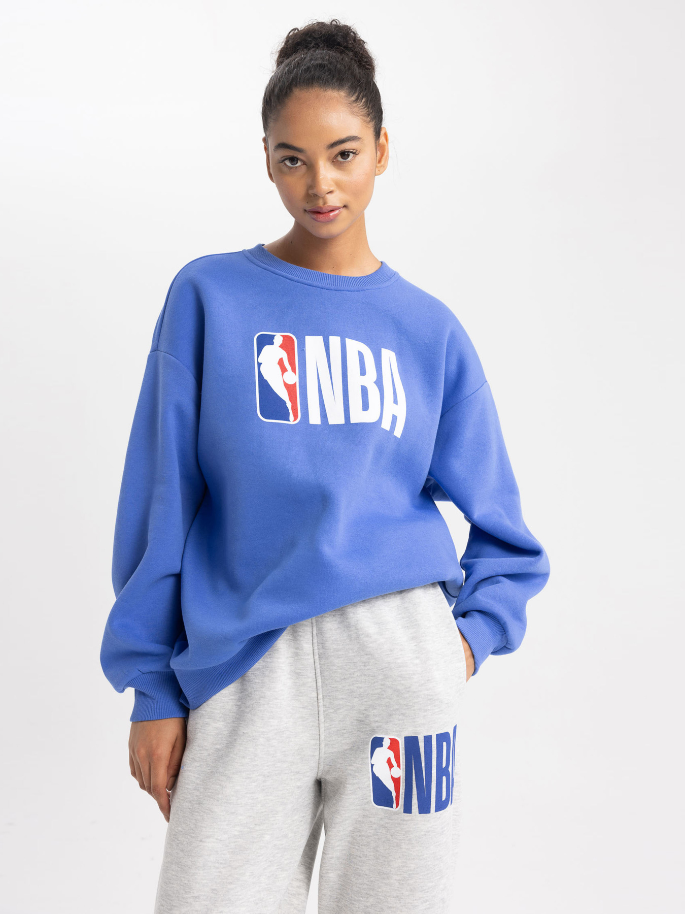 Свитшот DeFacto модель Z2303AZ-BE412 Фото