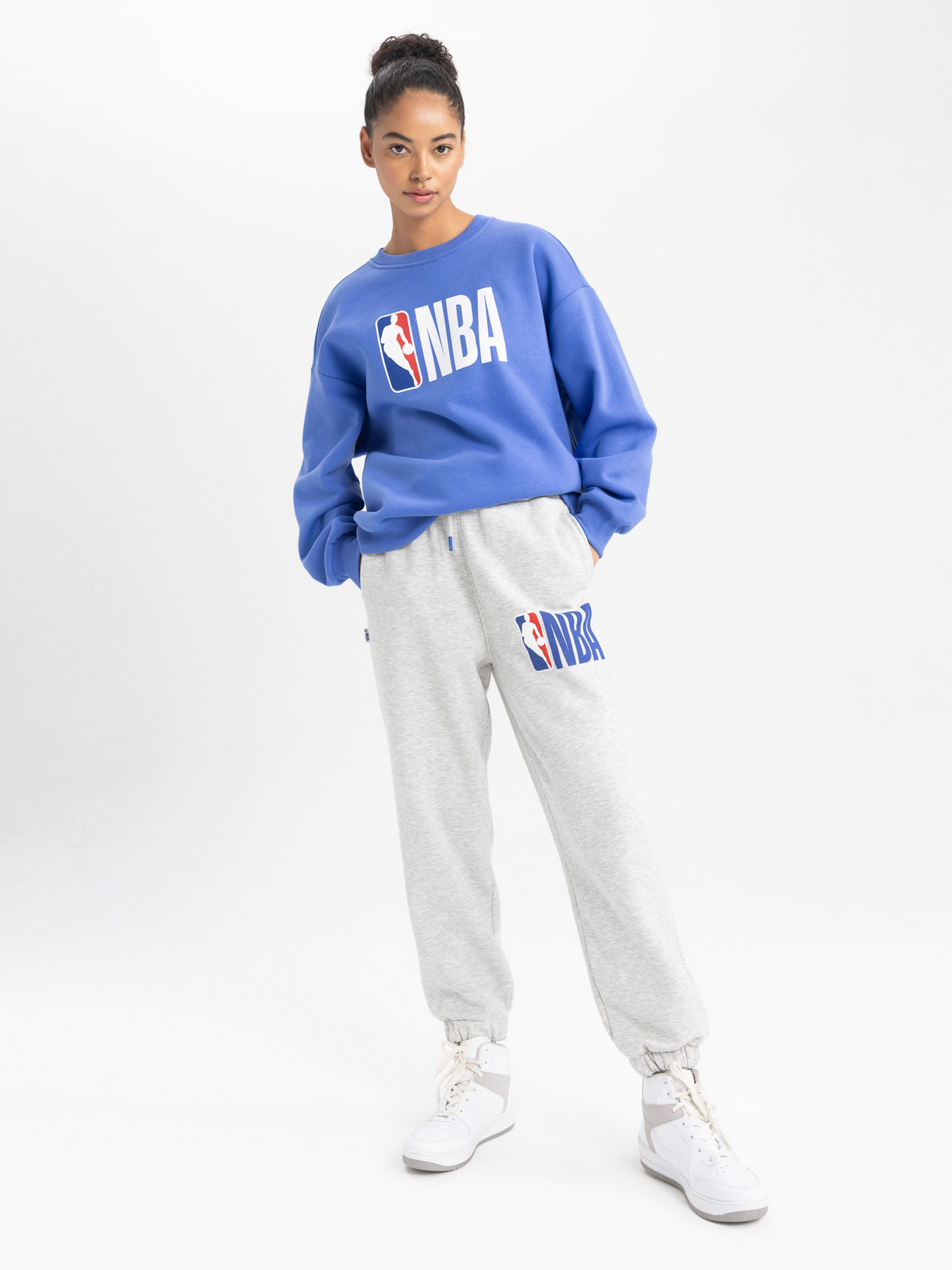 Свитшот DeFacto модель Z2303AZ-BE412 Фото