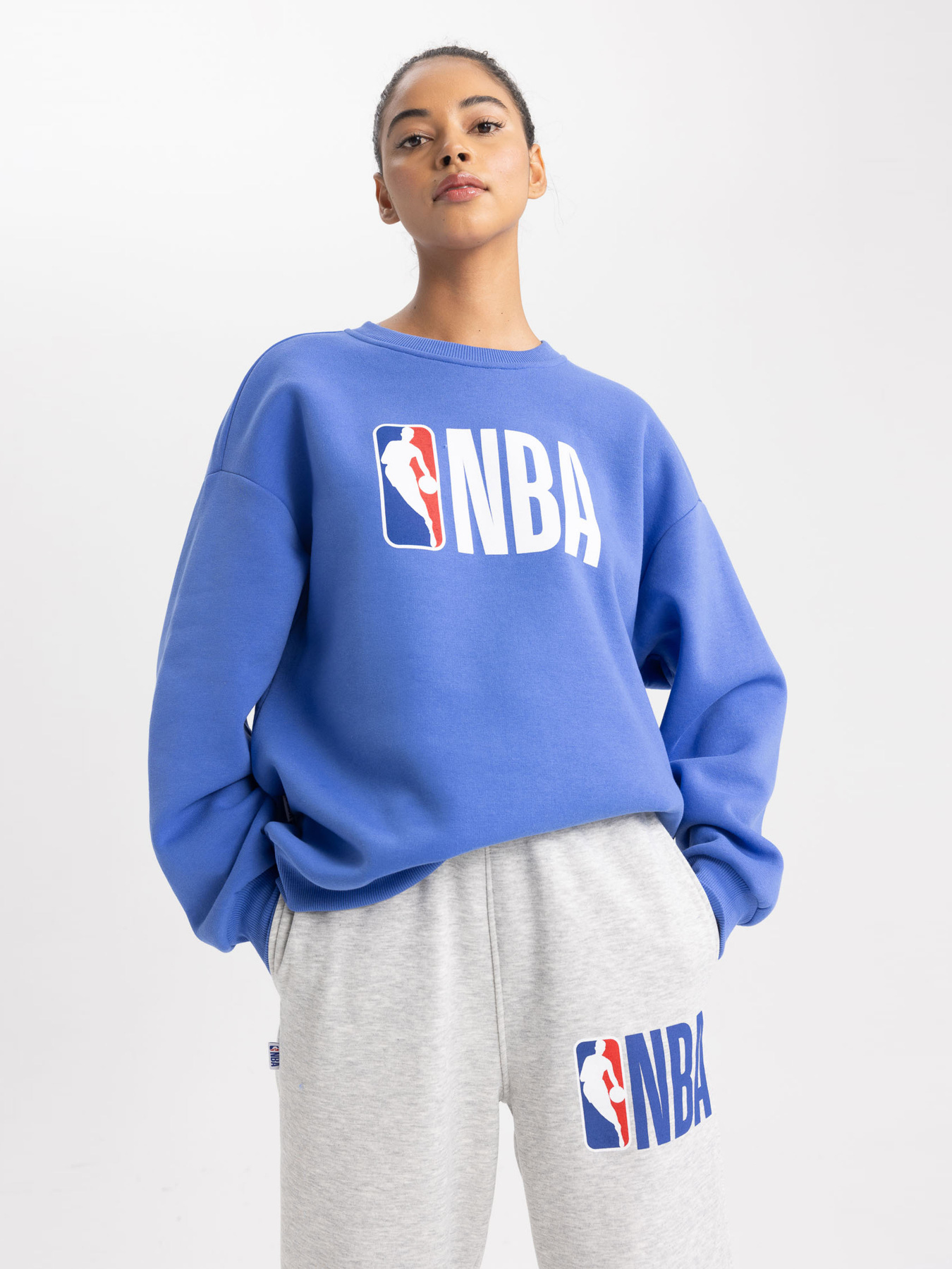 Свитшот DeFacto модель Z2303AZ-BE412 Фото