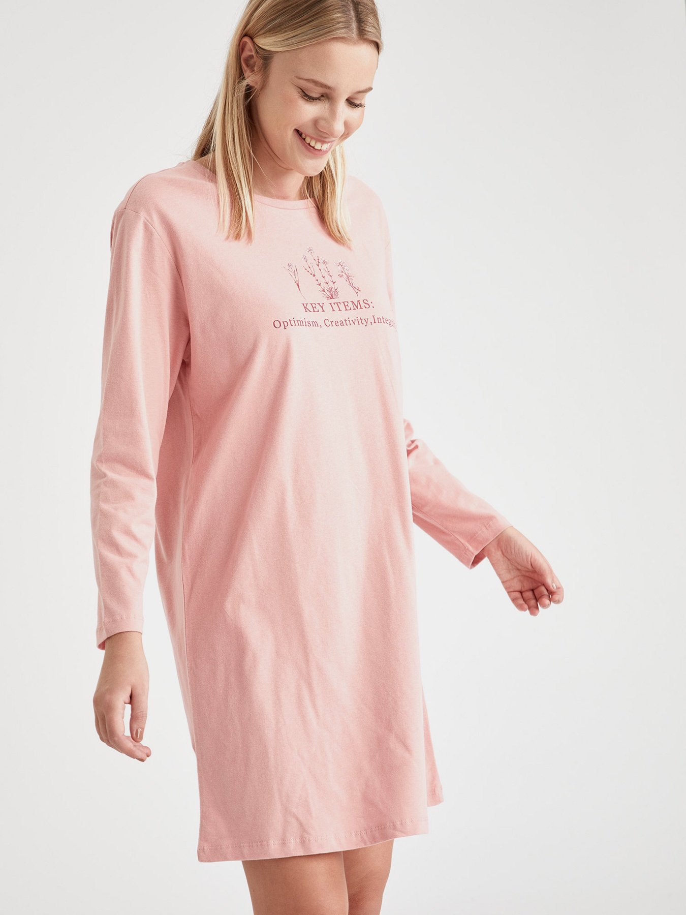 Ночная рубашка DeFacto модель T1612AZ-BR80 Фото