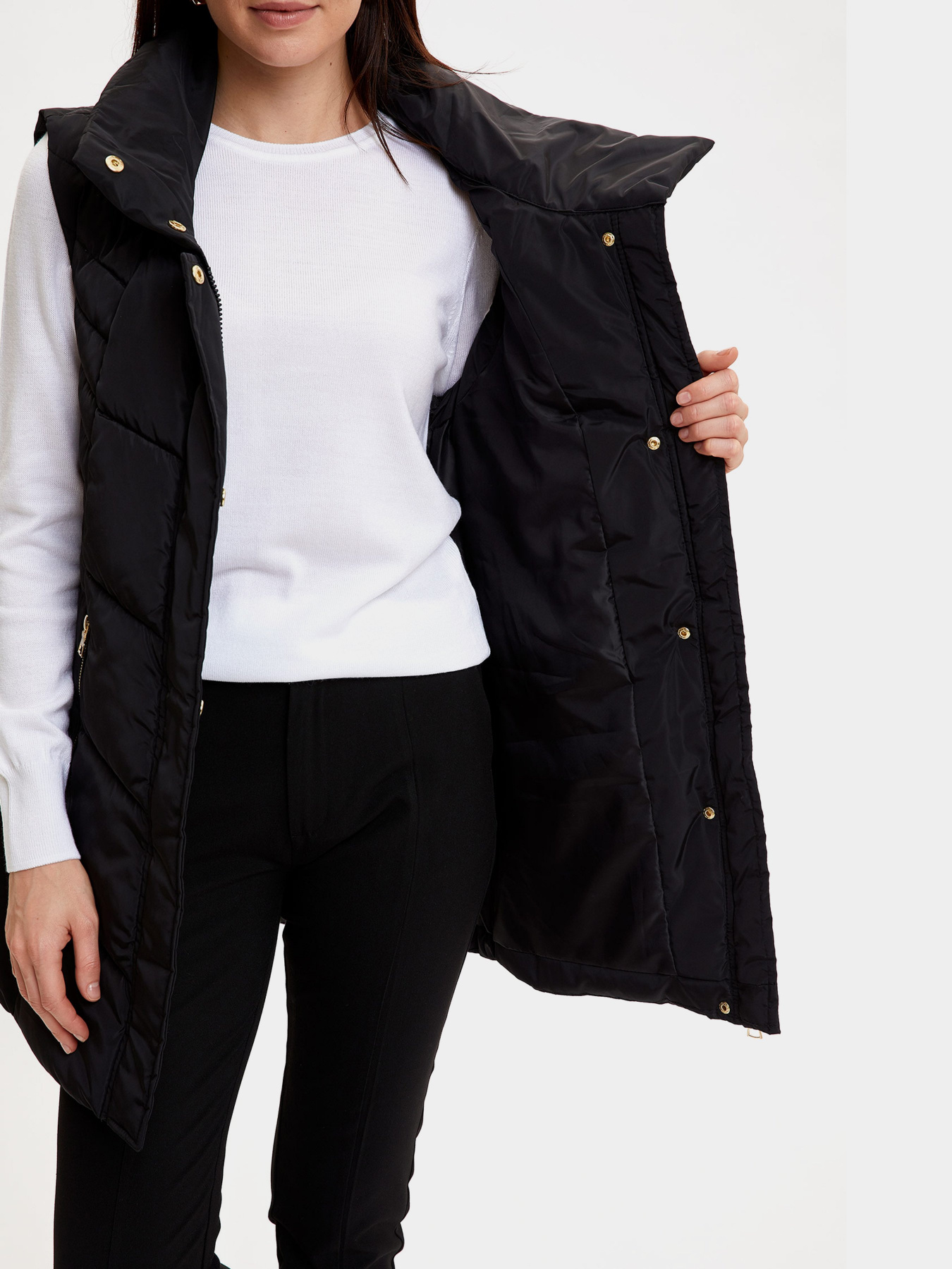 Утеплений жилет DeFacto модель R1109AZ-BK27 Фото