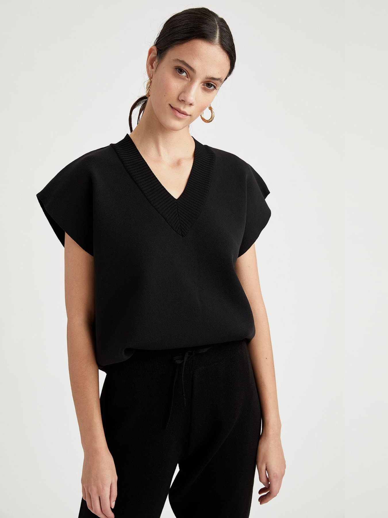 Жилет DeFacto модель T6170AZ-BK27 Фото