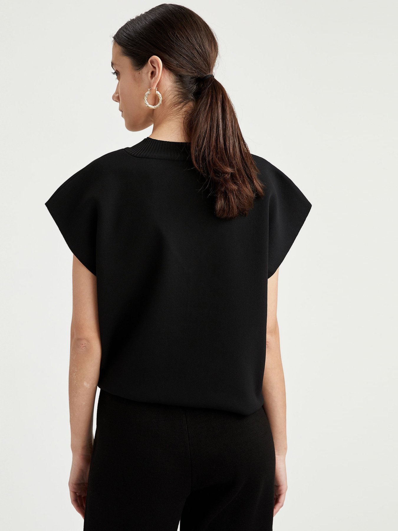 Жилет DeFacto модель T6170AZ-BK27 Фото