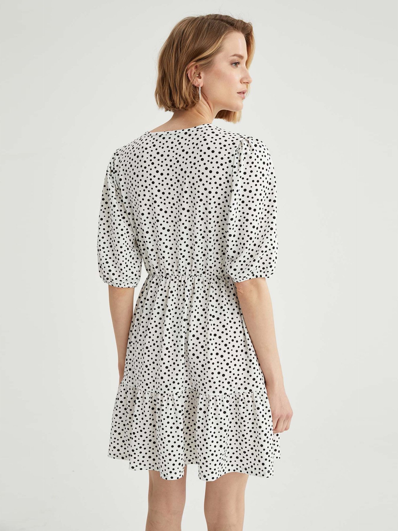 Платье мини DeFacto модель U1531AZ-WT32 Фото