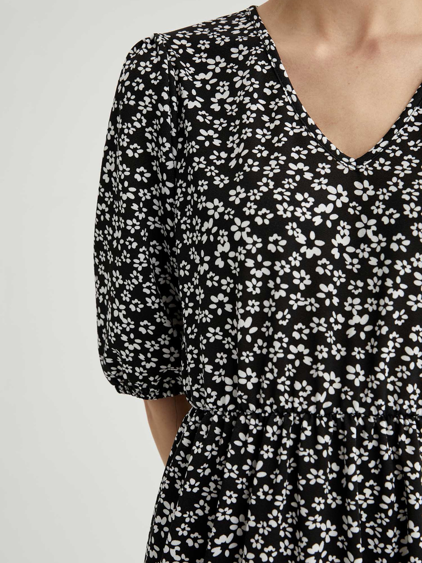 Платье мини DeFacto модель U1531AZ-BK27 Фото