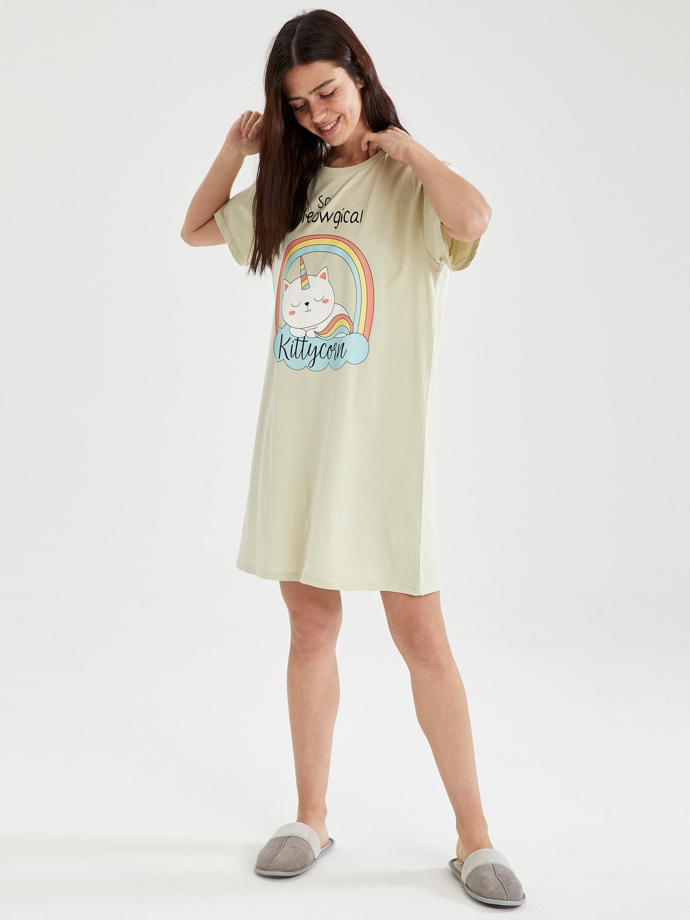 Ночная рубашка DeFacto модель T8205AZ-GN764 Фото