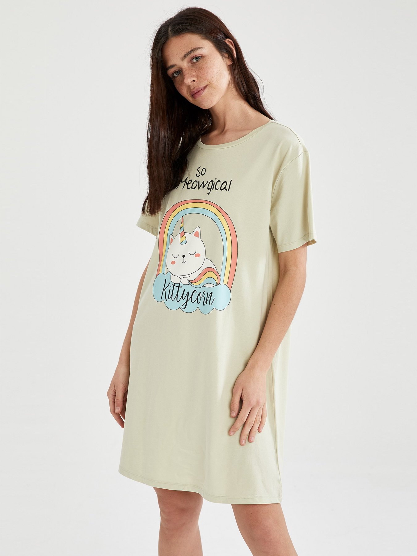 Нічна сорочка DeFacto модель T8205AZ-GN764 Фото