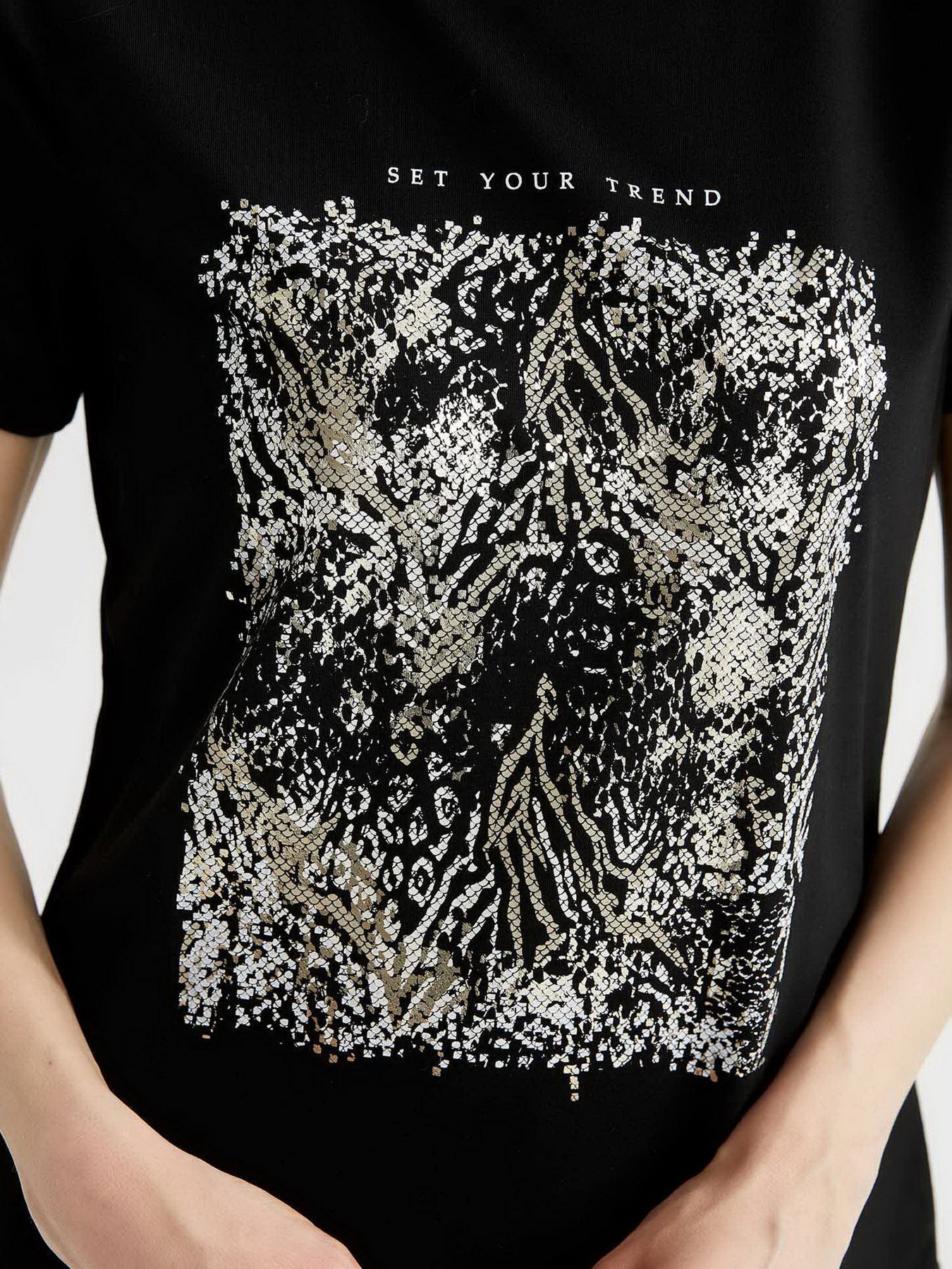 Футболки і поло DeFacto модель U5835AZ-BK27 Фото