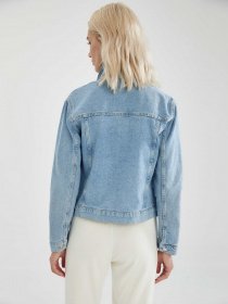 Джинсова куртка DeFacto модель U0466AZ-NM39 Джинсова куртка DeFacto модель U0466AZ-NM39 Фото