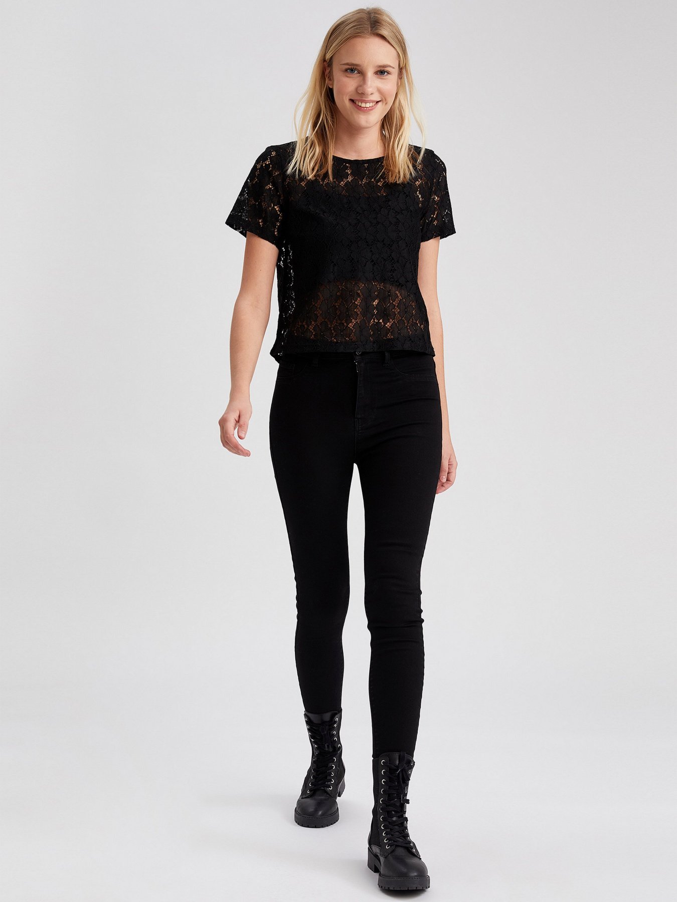 Джинсы DeFacto модель S7240AZ-NM40 Джинсы DeFacto модель S7240AZ-NM40 Фото