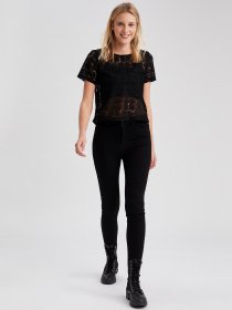 Джинсы DeFacto модель S7240AZ-NM40 Джинсы DeFacto модель S7240AZ-NM40 Фото