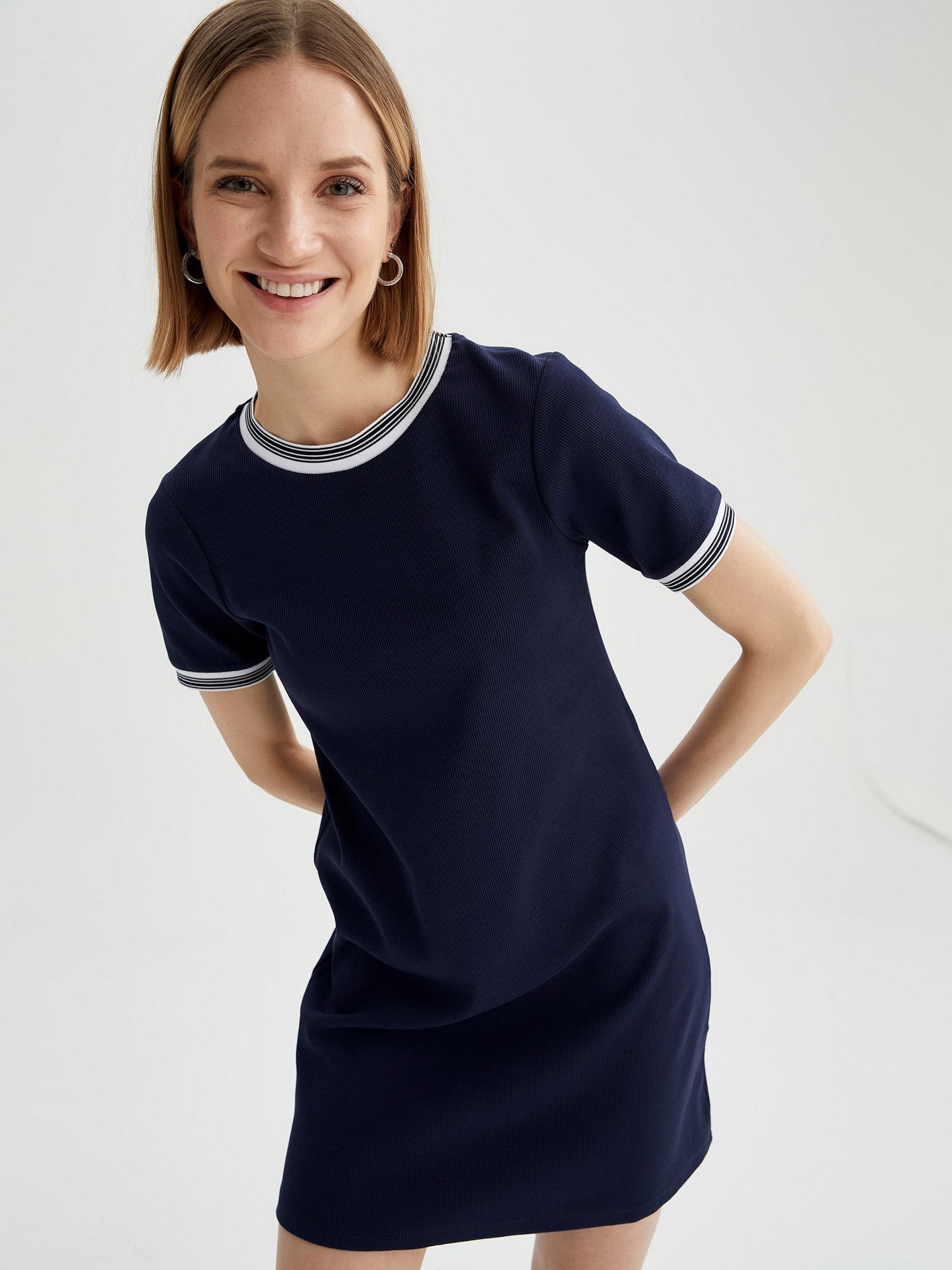 Сукня міні DeFacto модель U9424AZ-NV25 Фото