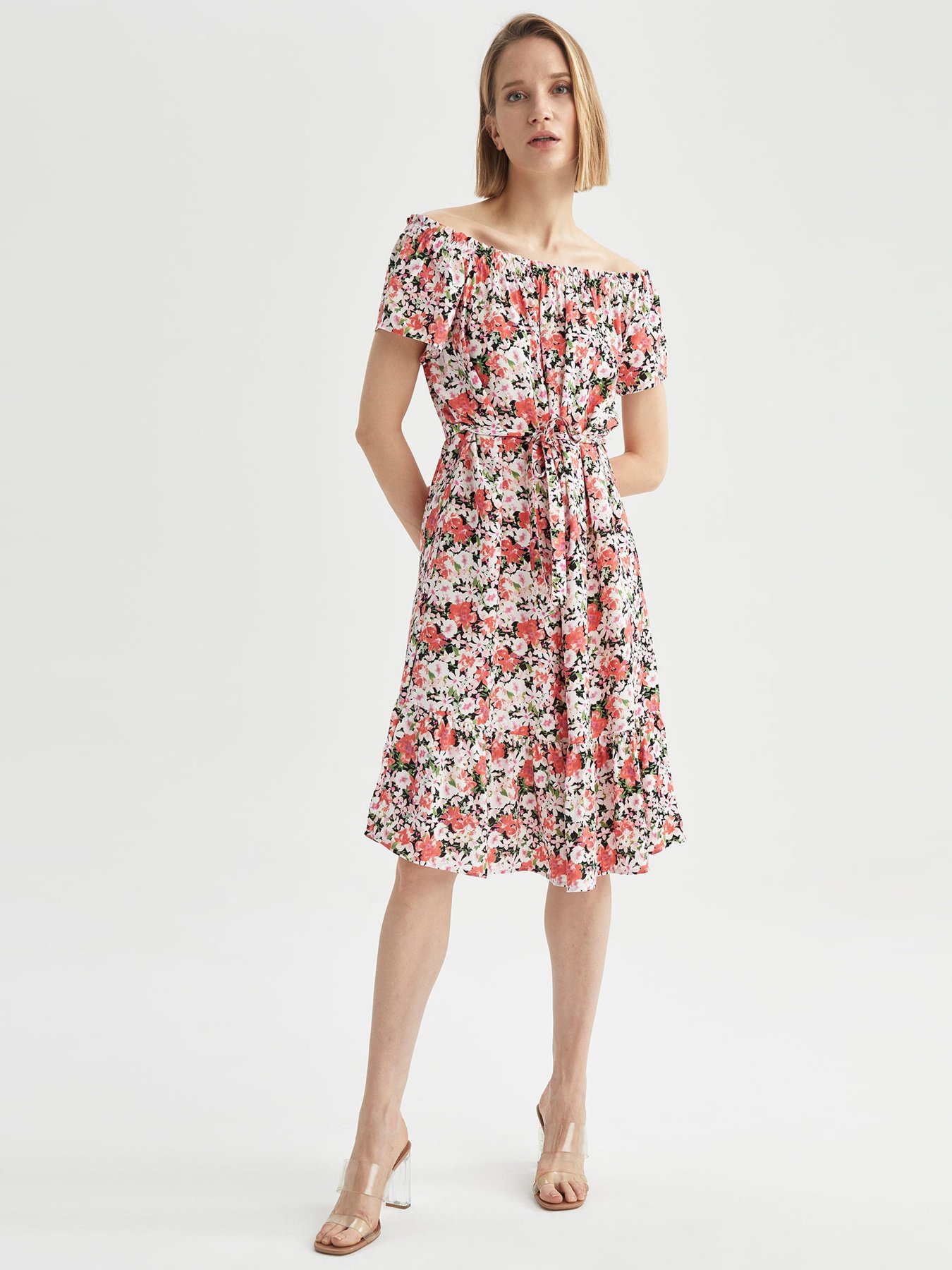 Сукні DeFacto модель T9653AZ-BR56 Сукні DeFacto модель T9653AZ-BR56 Фото