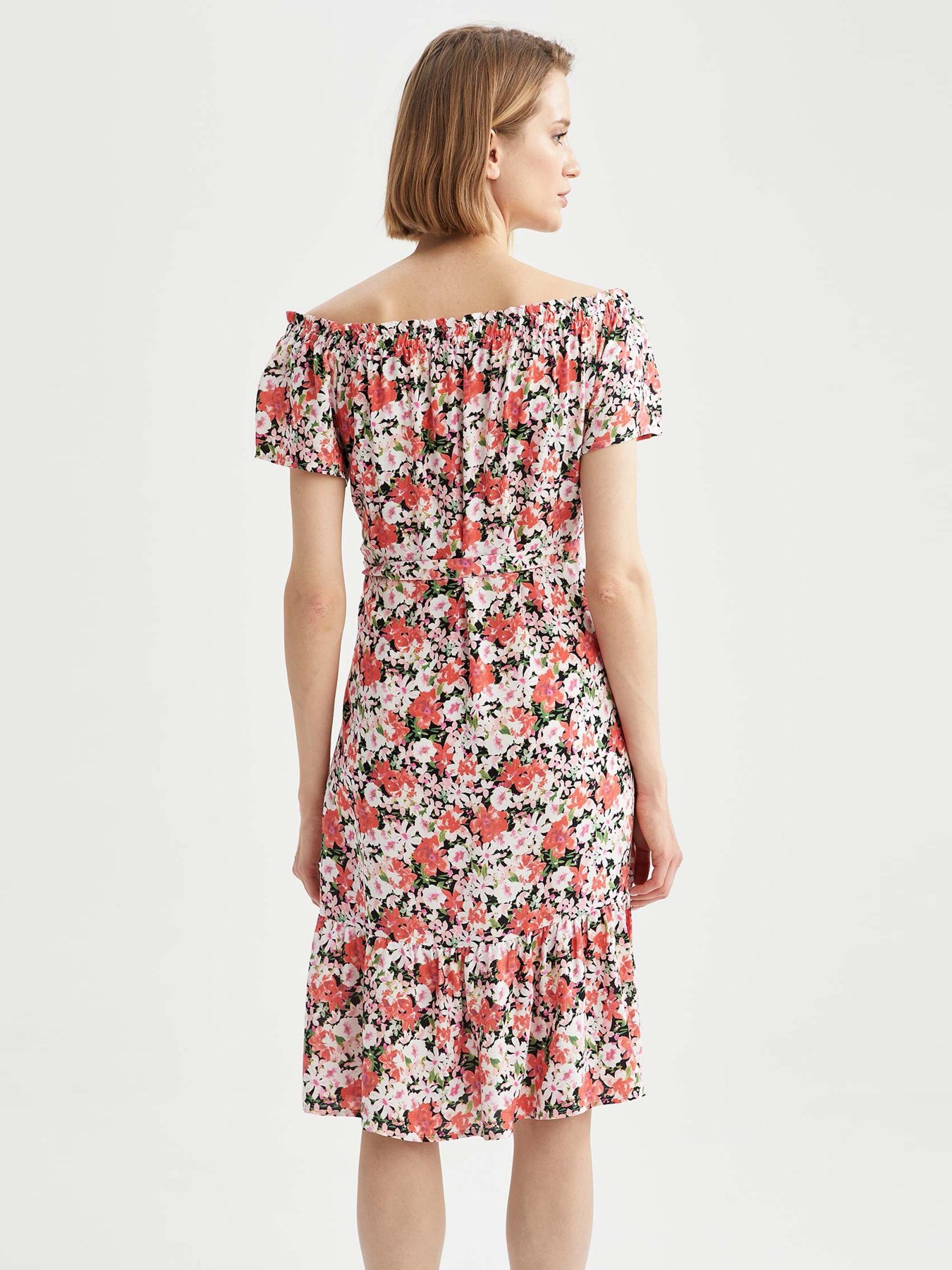 Сукні DeFacto модель T9653AZ-BR56 Сукні DeFacto модель T9653AZ-BR56 Фото