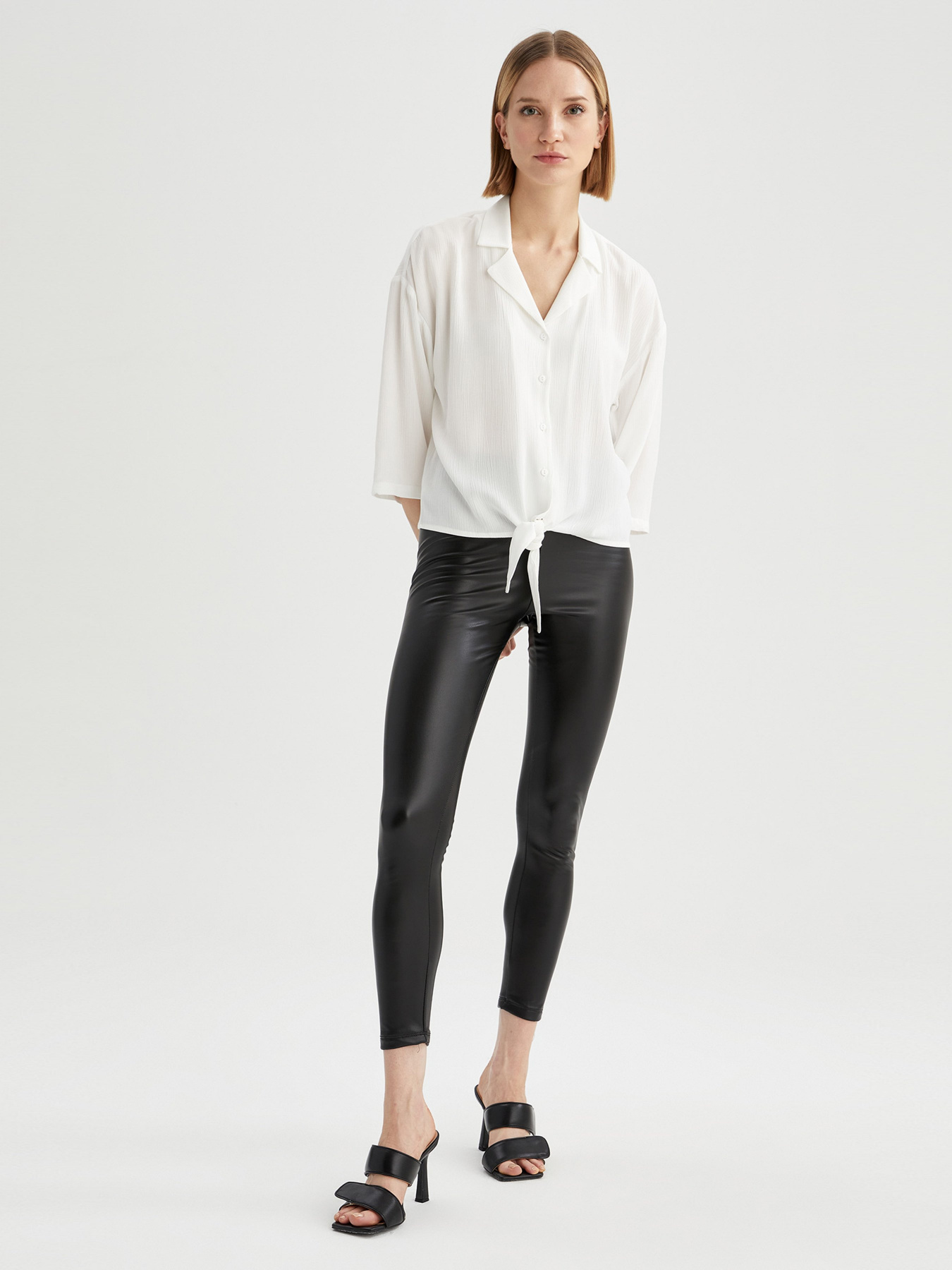 Сорочка повсякденна DeFacto модель U3702AZ-WT34 Фото