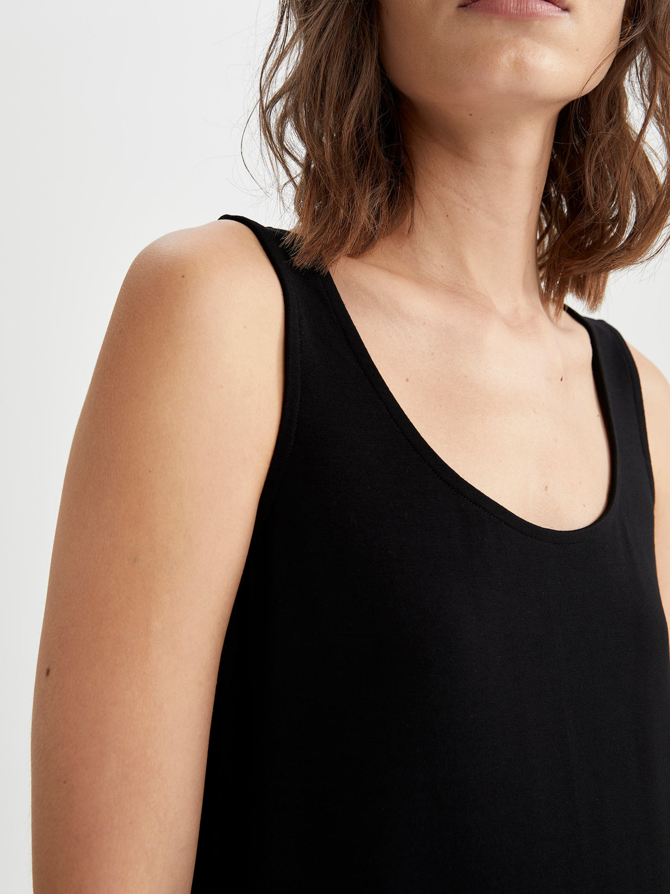 Платье мини DeFacto модель U8530AZ-BK27 Фото