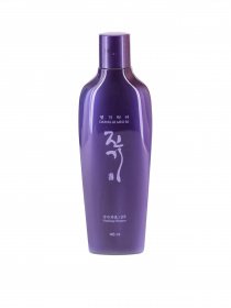 Восстанавливающий шампунь Vitalizing Daeng Gi Meo Ri модель 8807779081160 Фото