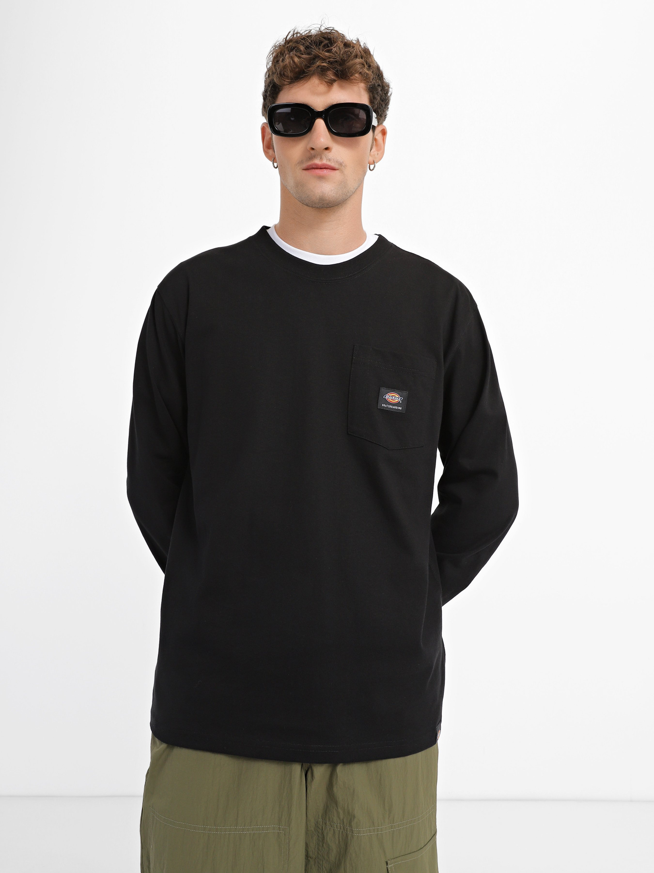 Лонгслів Dickies Mount Vista Pocket модель DK0A4YJQBLK1 Фото