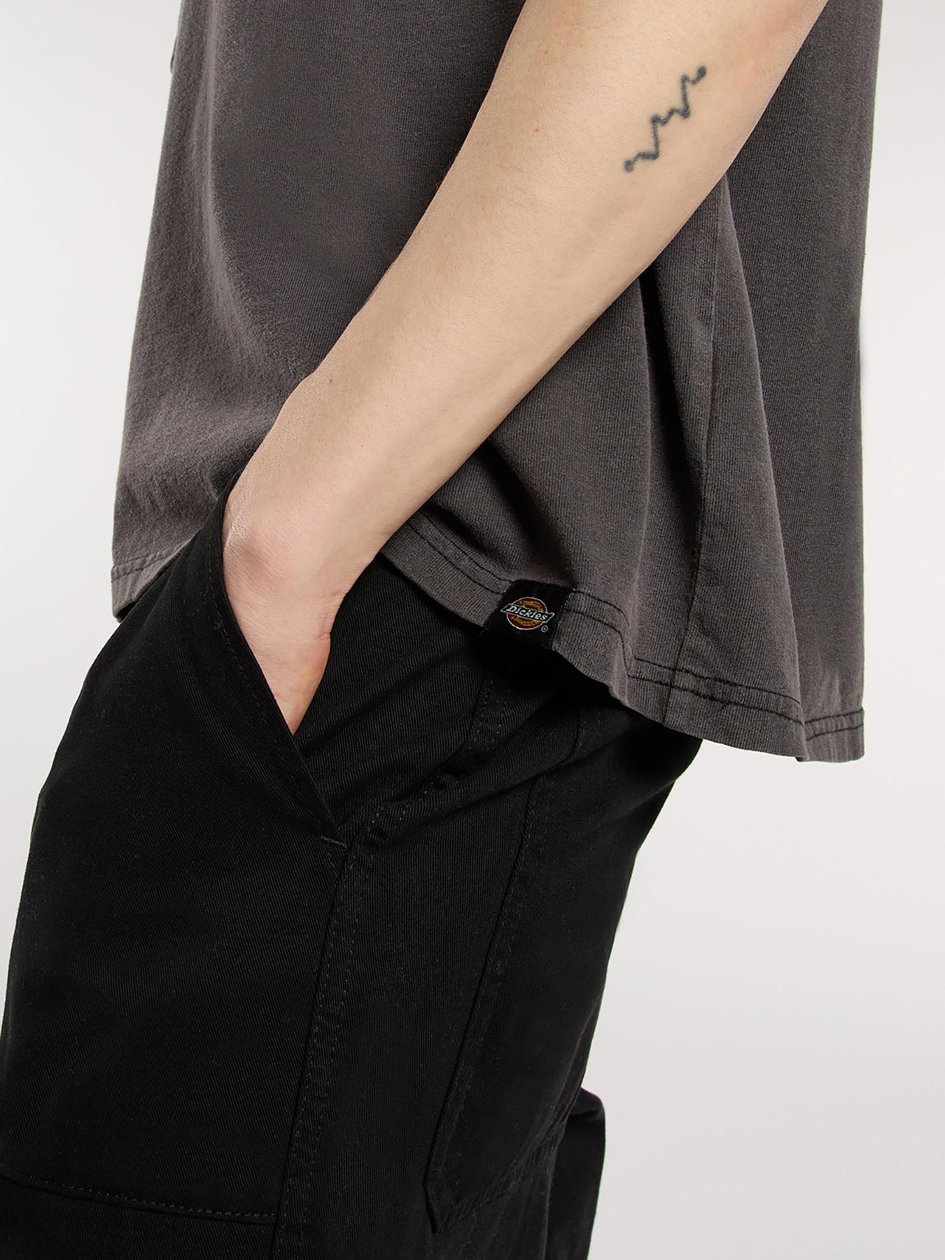 Футболка Dickies Slayden Gd модель DK0A87QRBLK1 Фото