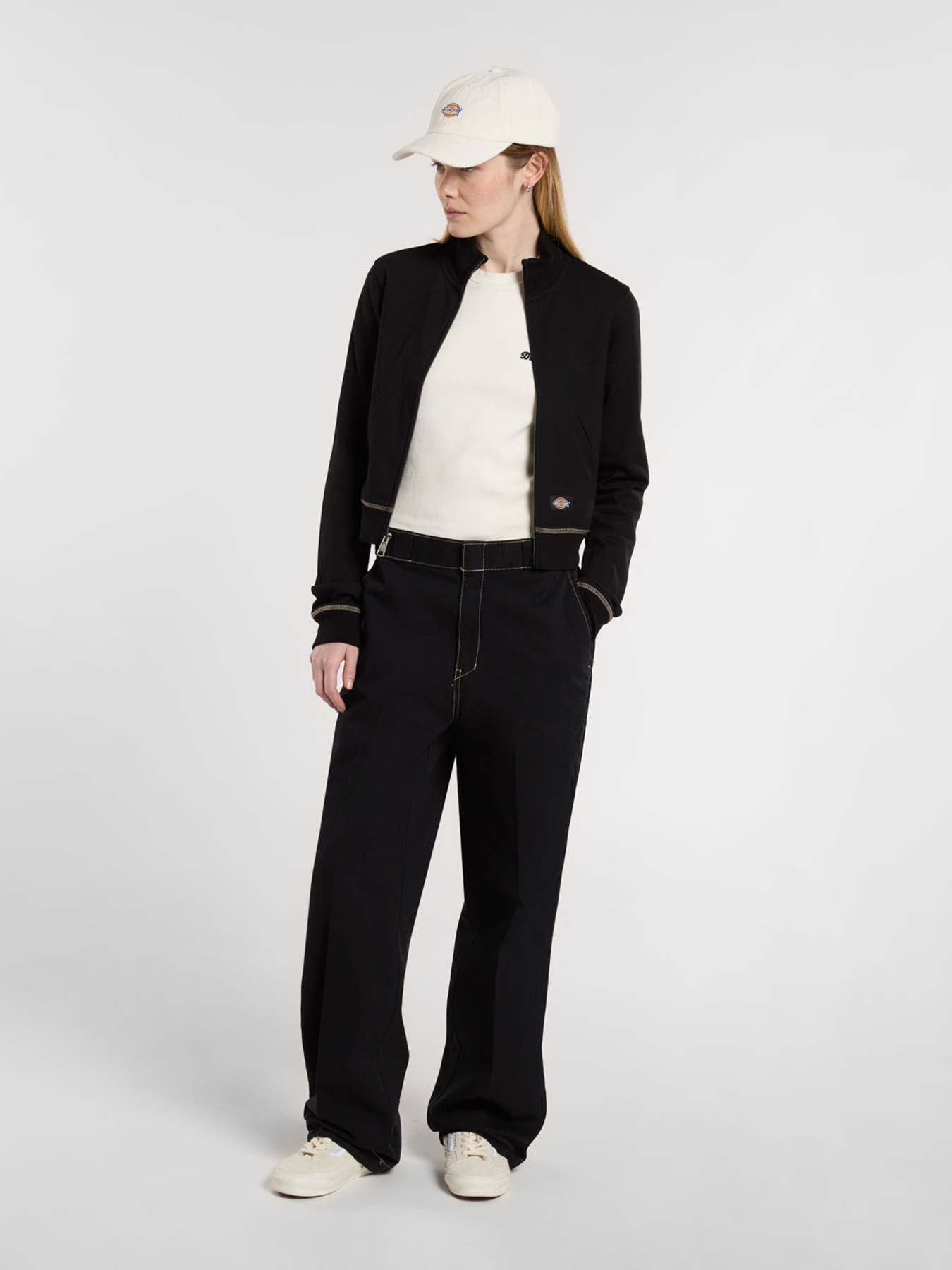 Кофта Dickies Funnel Neckl Fz модель DK0A4Z71BLK1 Кофта Dickies Funnel Neckl Fz модель DK0A4Z71BLK1 Фото