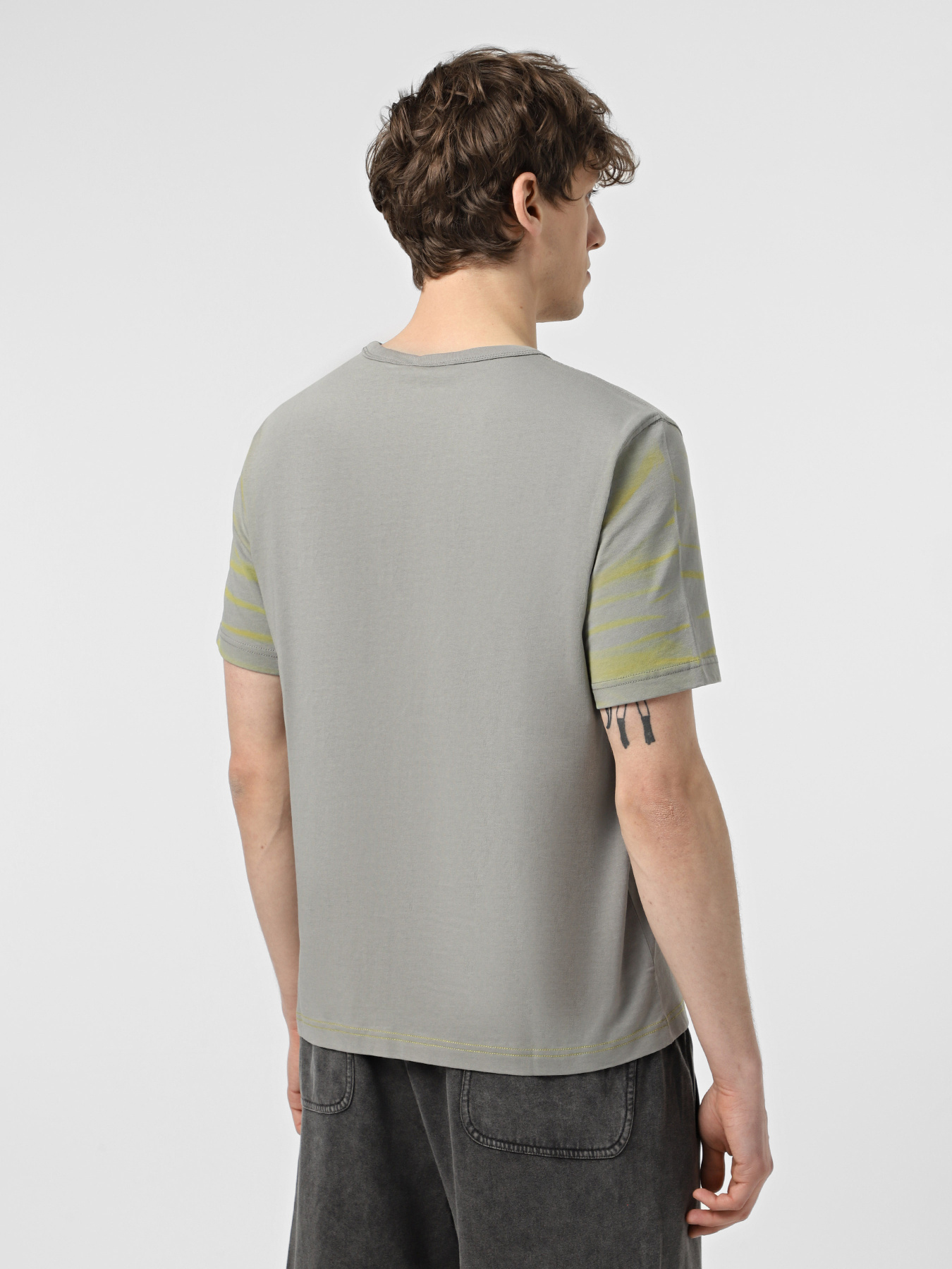 Футболка Diesel модель A16614-0QLAA-9DU Фото