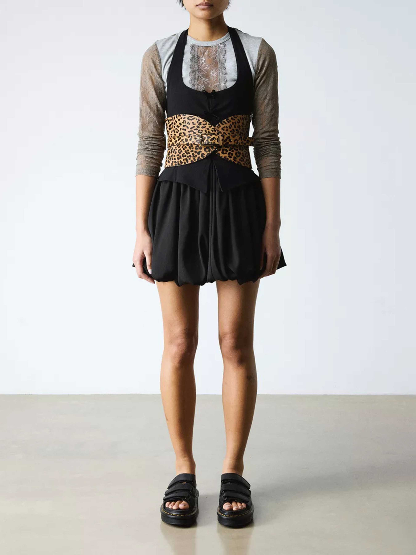 Шльопанці DR. MARTENS модель 40522001 Фото