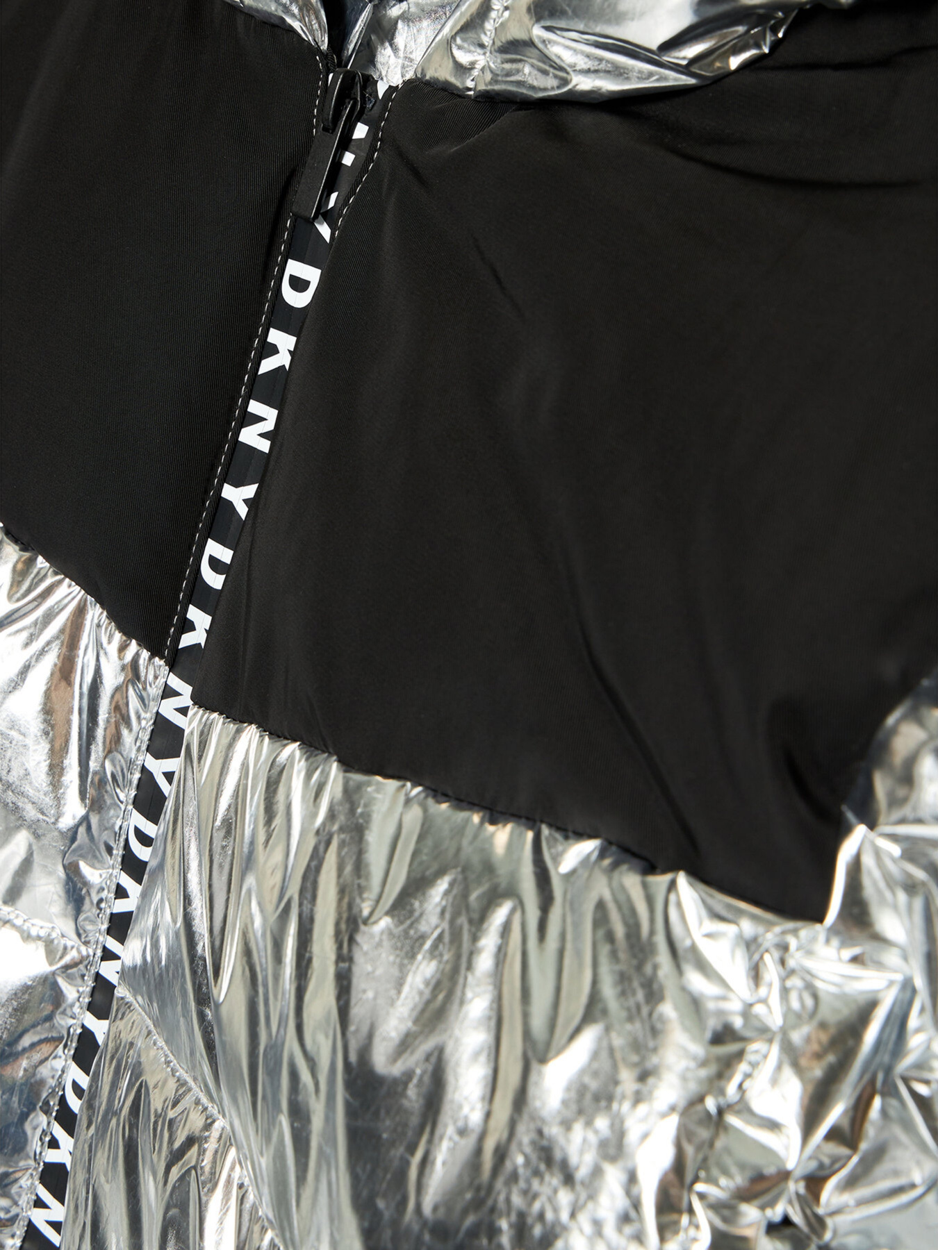 Зимова куртка DKNY модель D36643/016 Фото