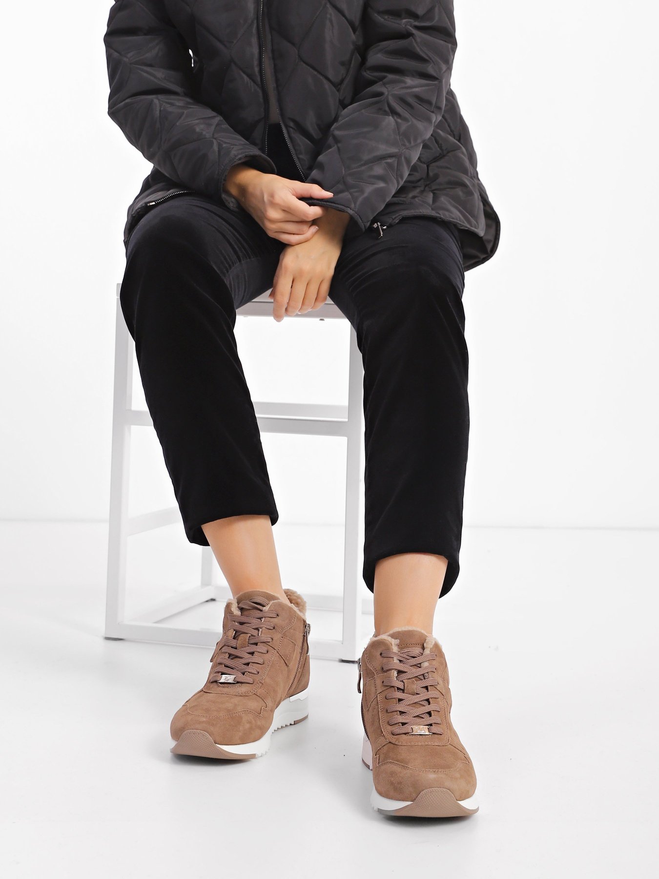 Ботинки Caprice модель 9-9-26200-29-367 Фото