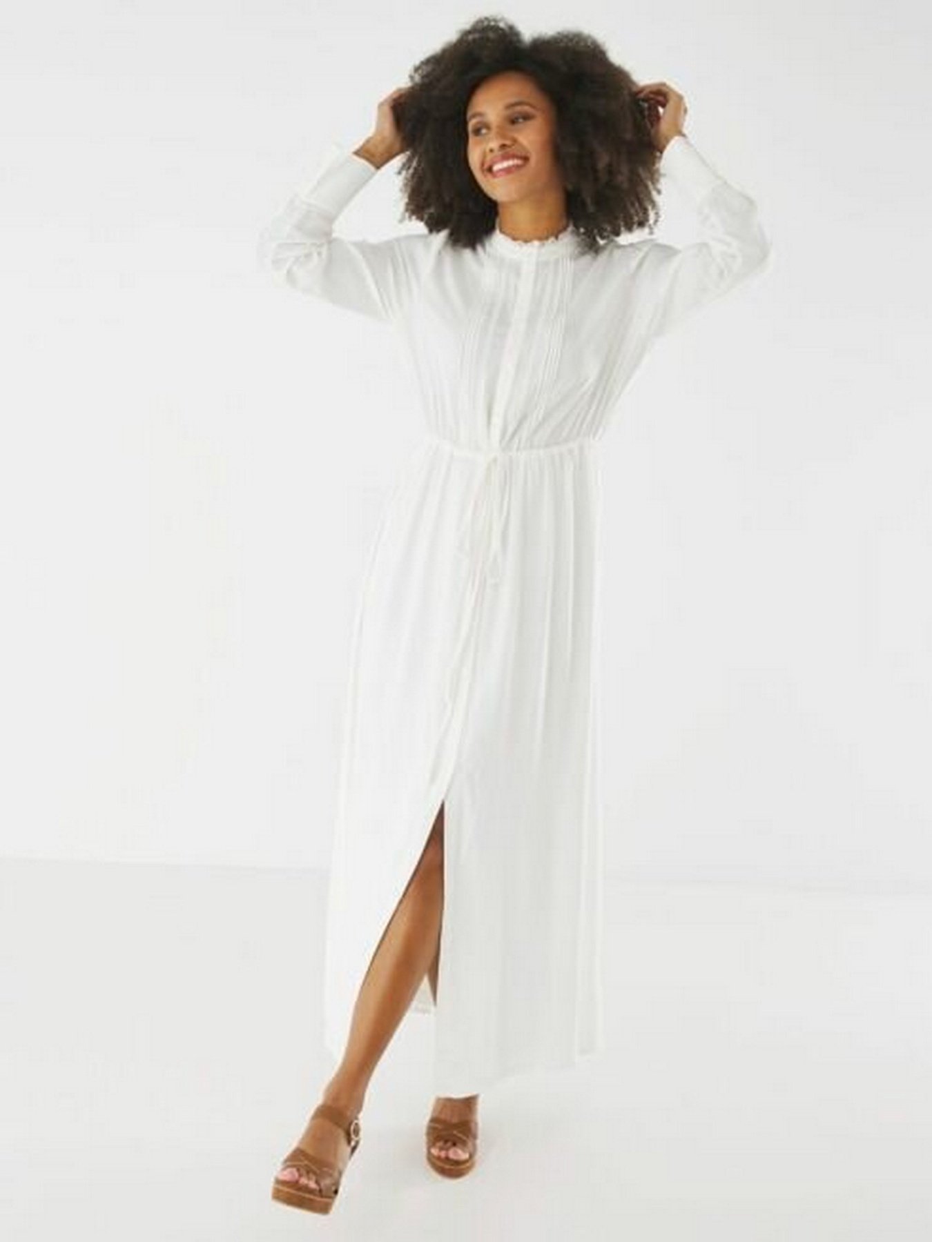 Платья MEXX модель NL0607013W-110602 Платья MEXX модель NL0607013W-110602 Фото