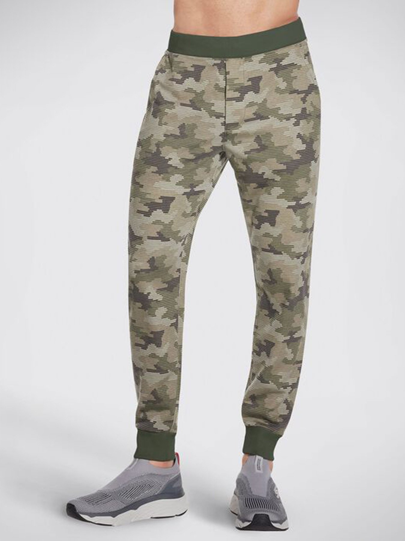 Спортивні штани Skechers Boundless Camo Jogger Pant модель M3PT65 CAMO Фото