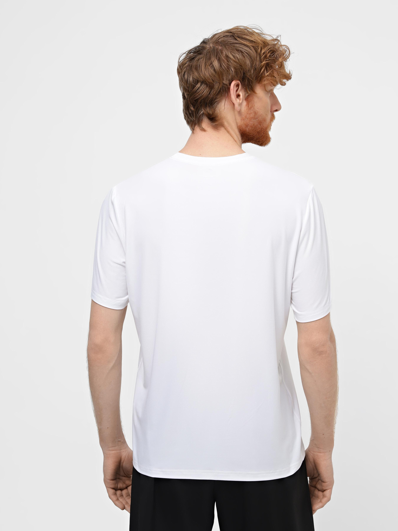 Футболка Skechers Go Dri All Day Tee модель TS107 WHT Фото