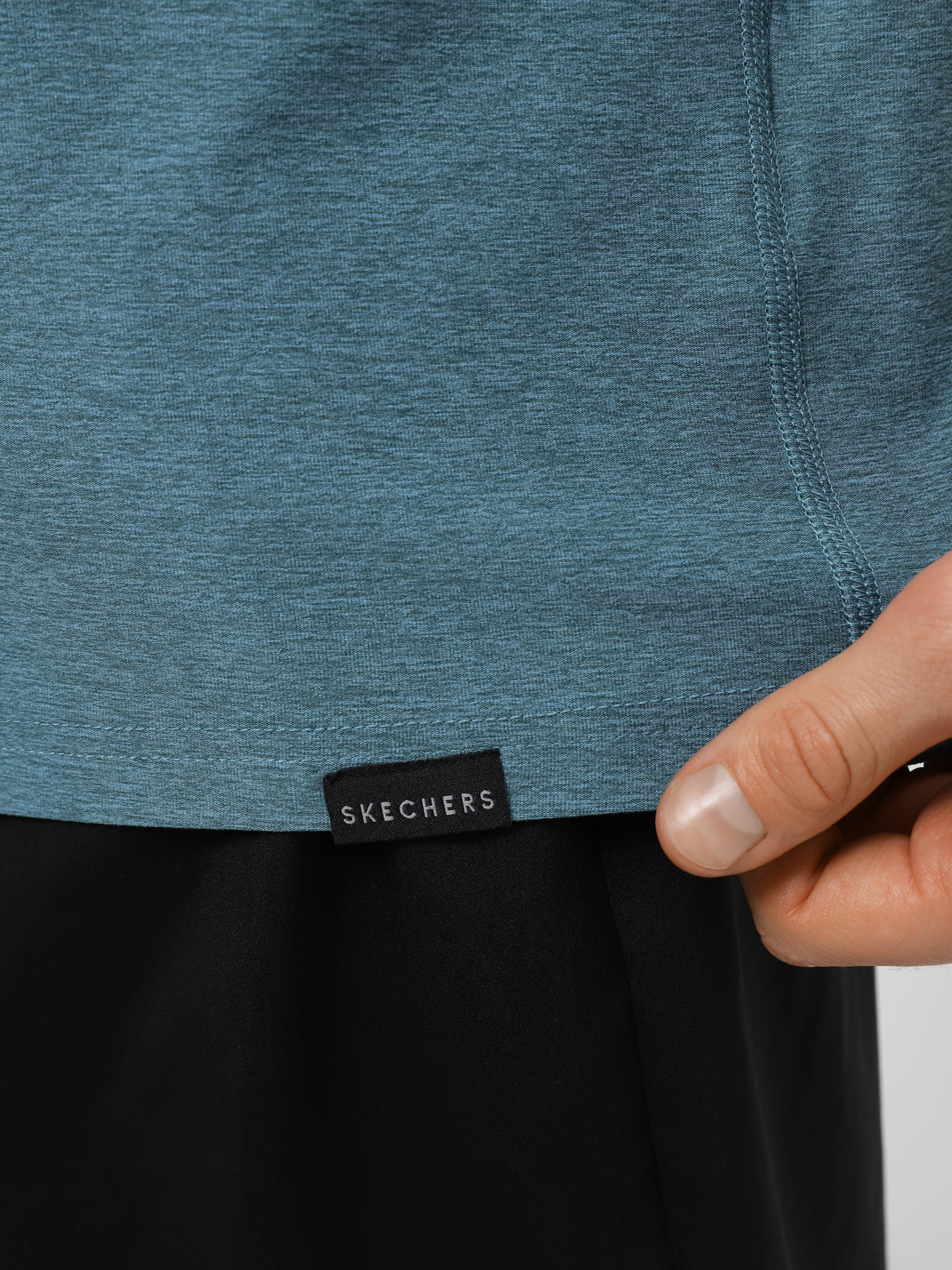 Футболка Skechers Go Dri All Day Tee модель TS107 GYBL Фото