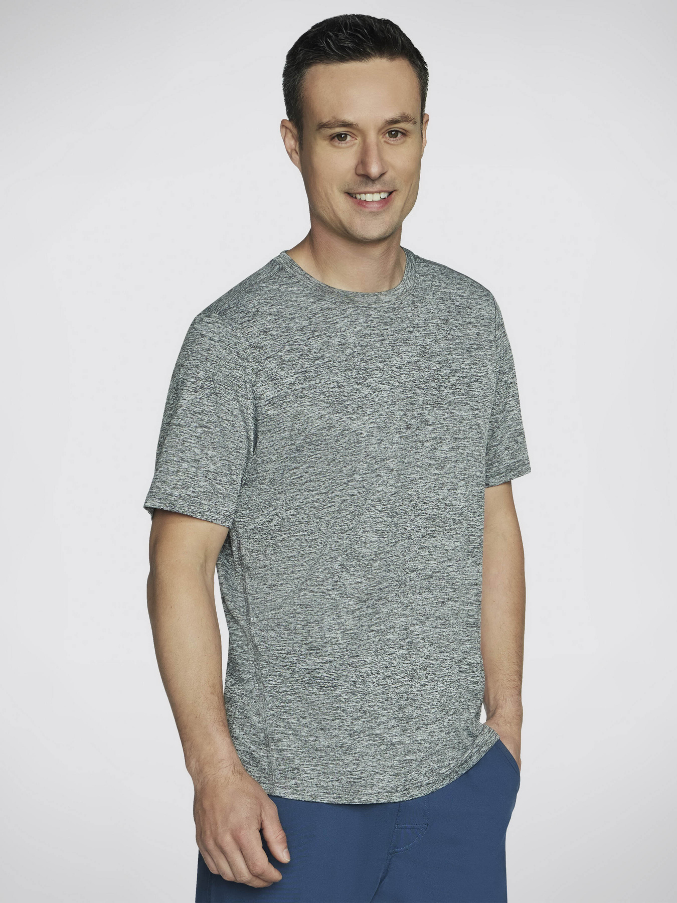 Футболка Skechers GO DRI Charge Tee модель TS84 CHAR Фото