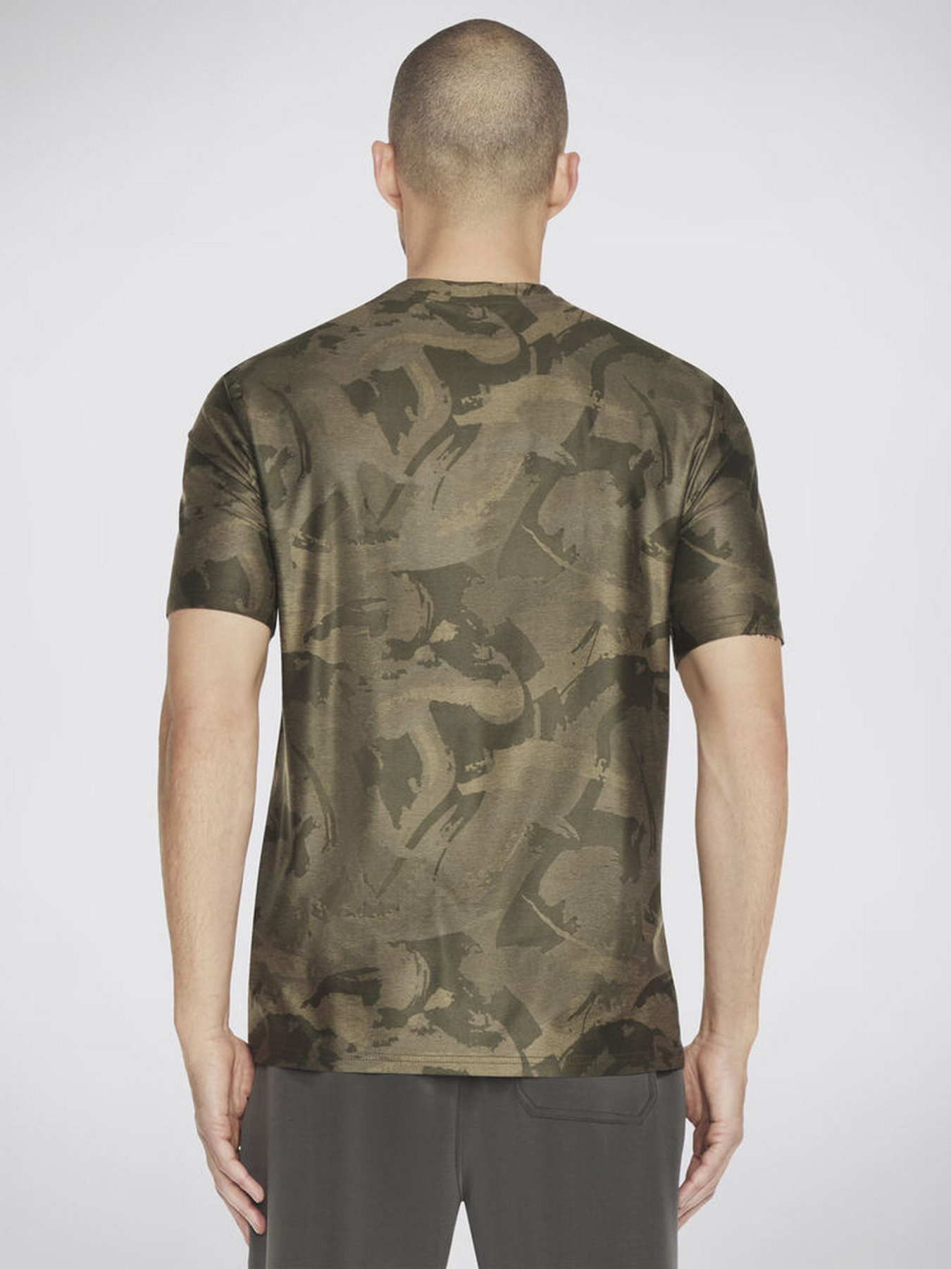 Футболка Skechers GO Dri All Day Camo модель TS120 GYBR Фото