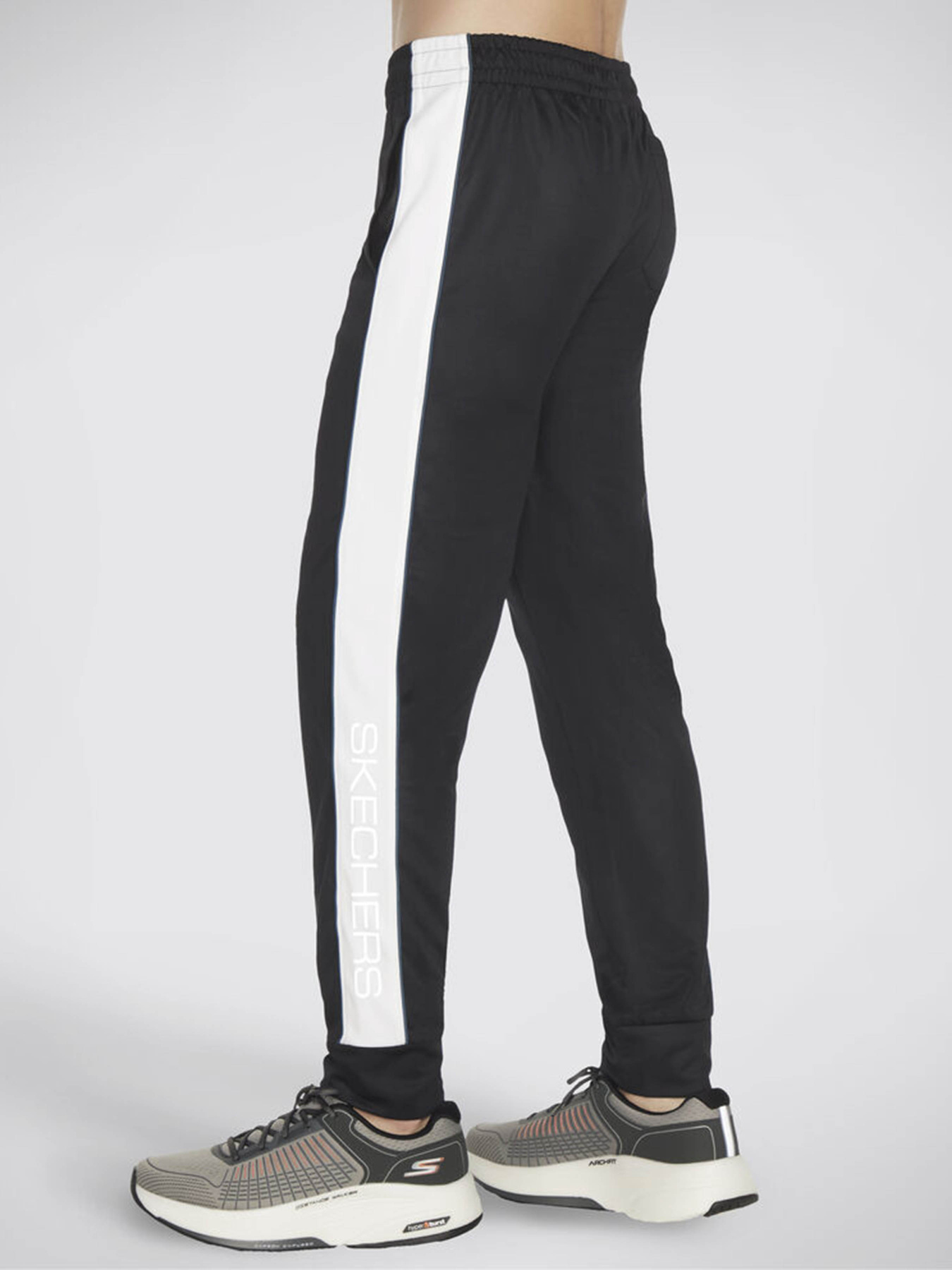 Штаны спортивные Skechers Skechtech Premier Track модель PT130 BLK Фото