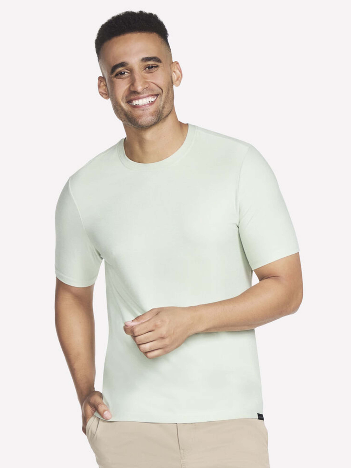 Футболка Skechers GO Dri All Day модель TS107 GRMV Футболка Skechers GO Dri All Day модель TS107 GRMV Фото