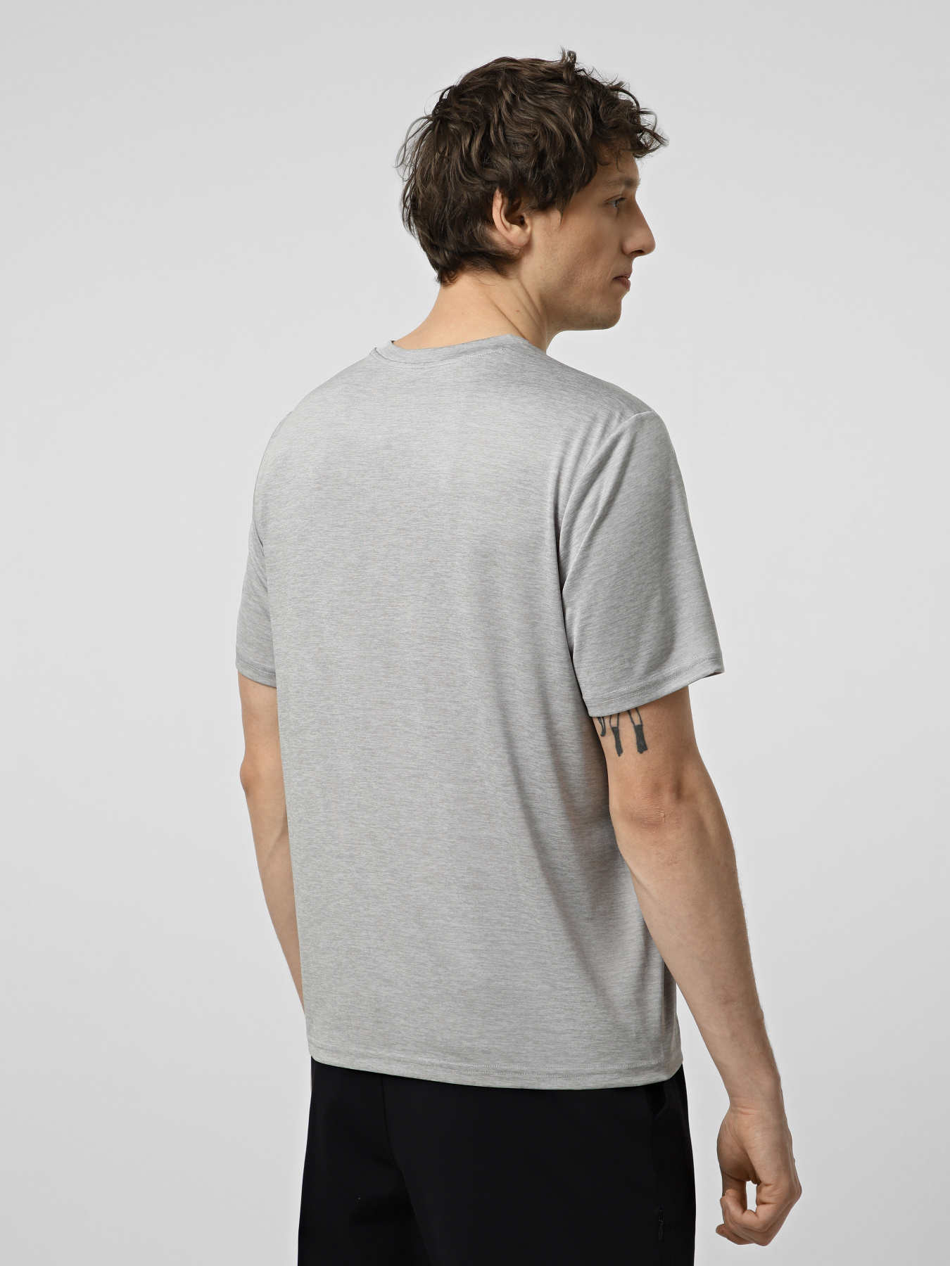 Спортивная футболка Skechers модель TS233 LGY Спортивная футболка Skechers модель TS233 LGY Фото