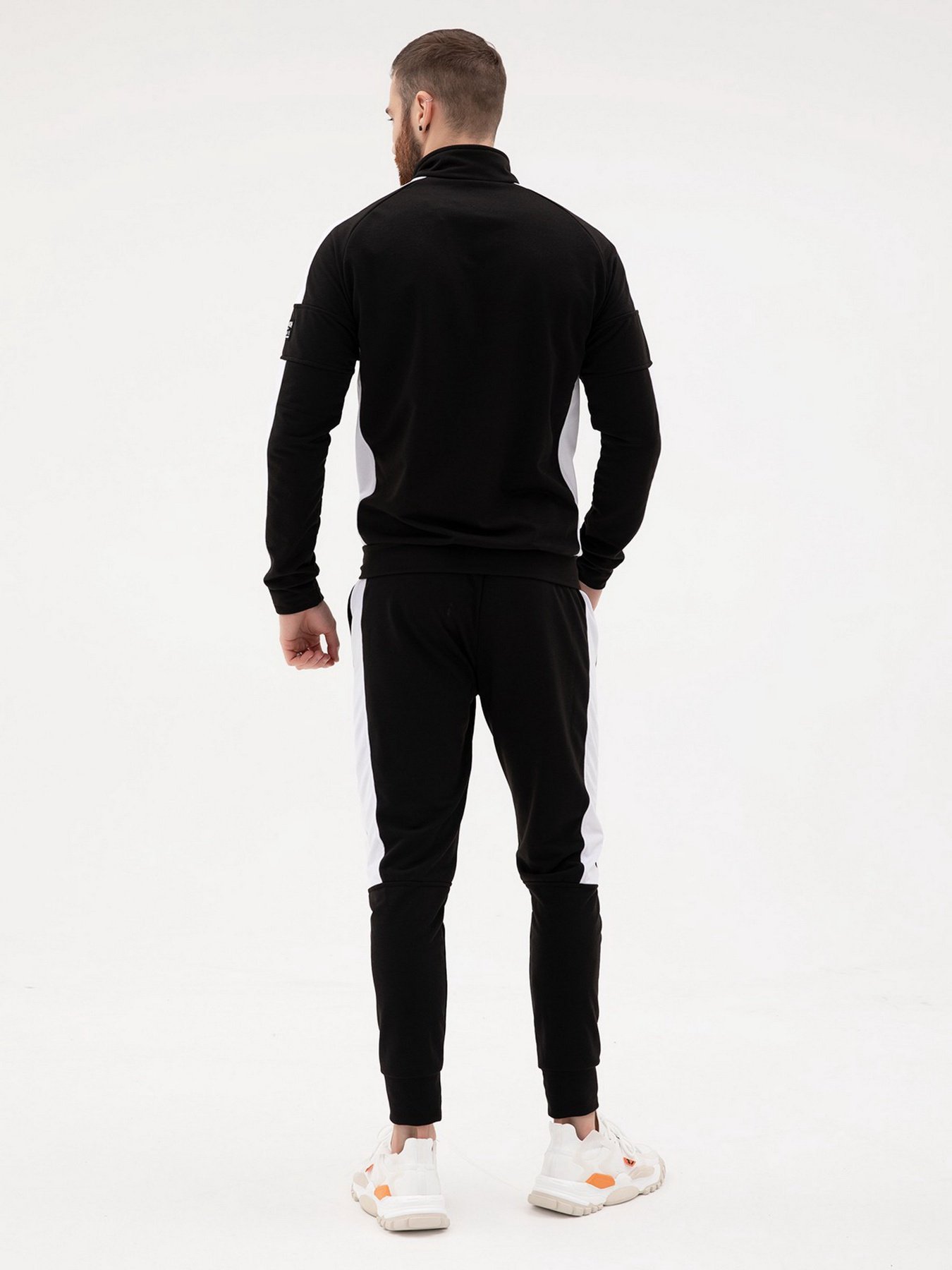 Спортивный костюм ISSA Plus модель SG-15_черный/белый Фото