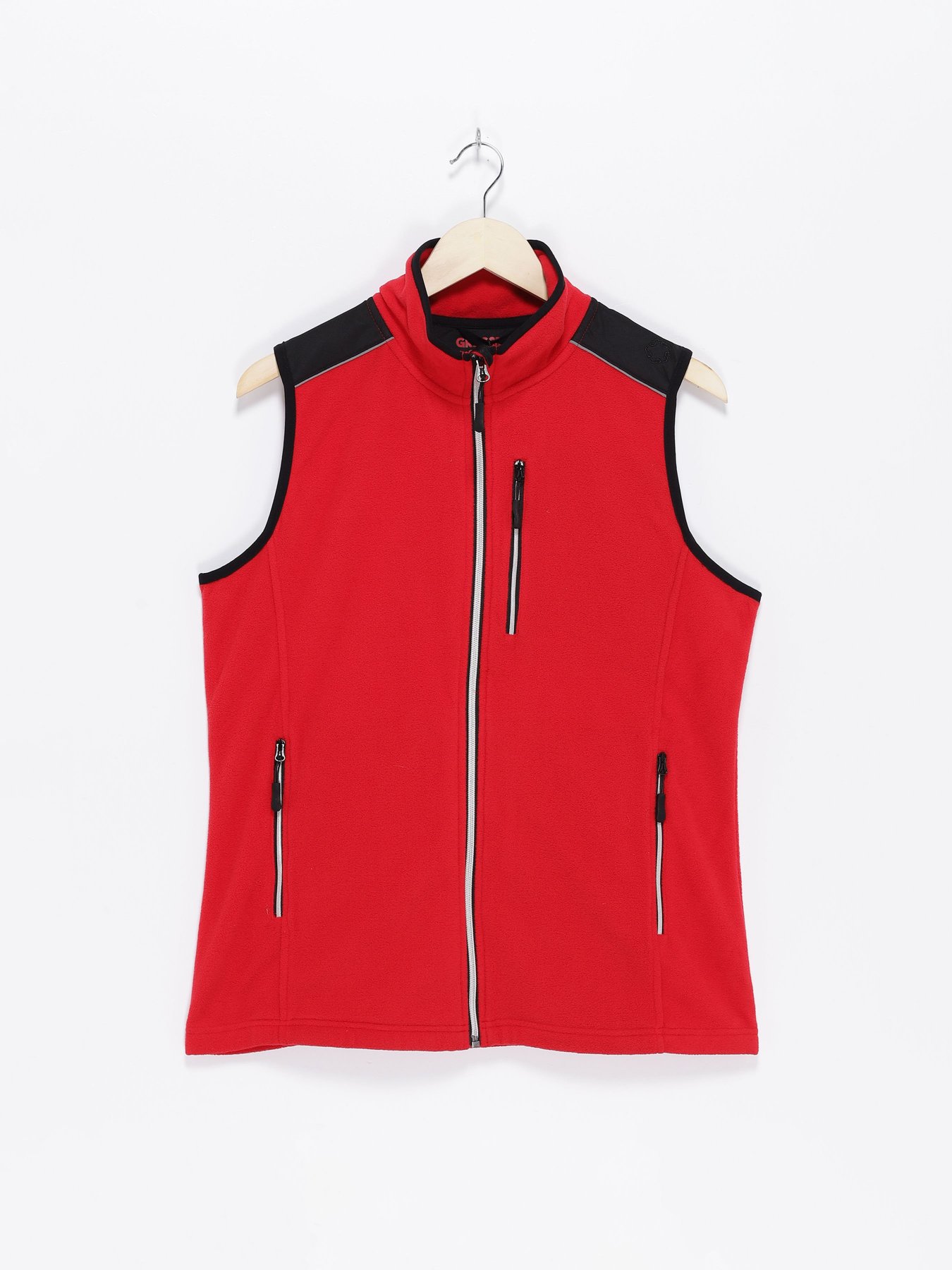 Жилет Gregster модель 11584_червоний з чорним Фото