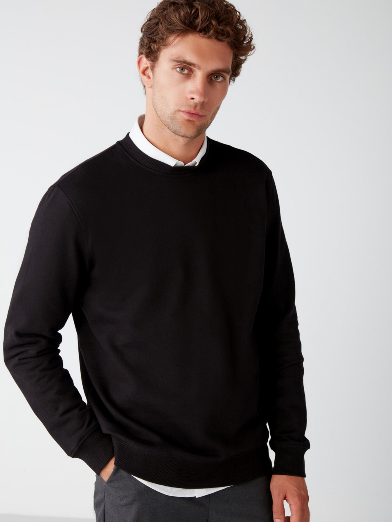 Свитшот Grimelange Travis модель TRAVIS25062020/Black Фото