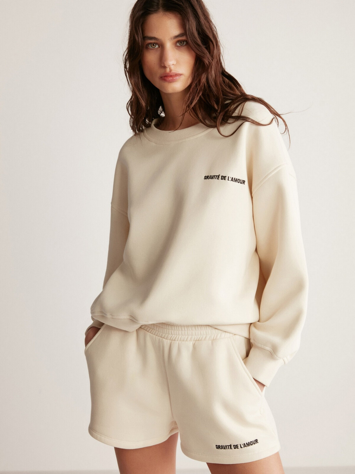 Свитшот Grimelange Jennifer модель JENNIFER01042023/Vanilla Фото