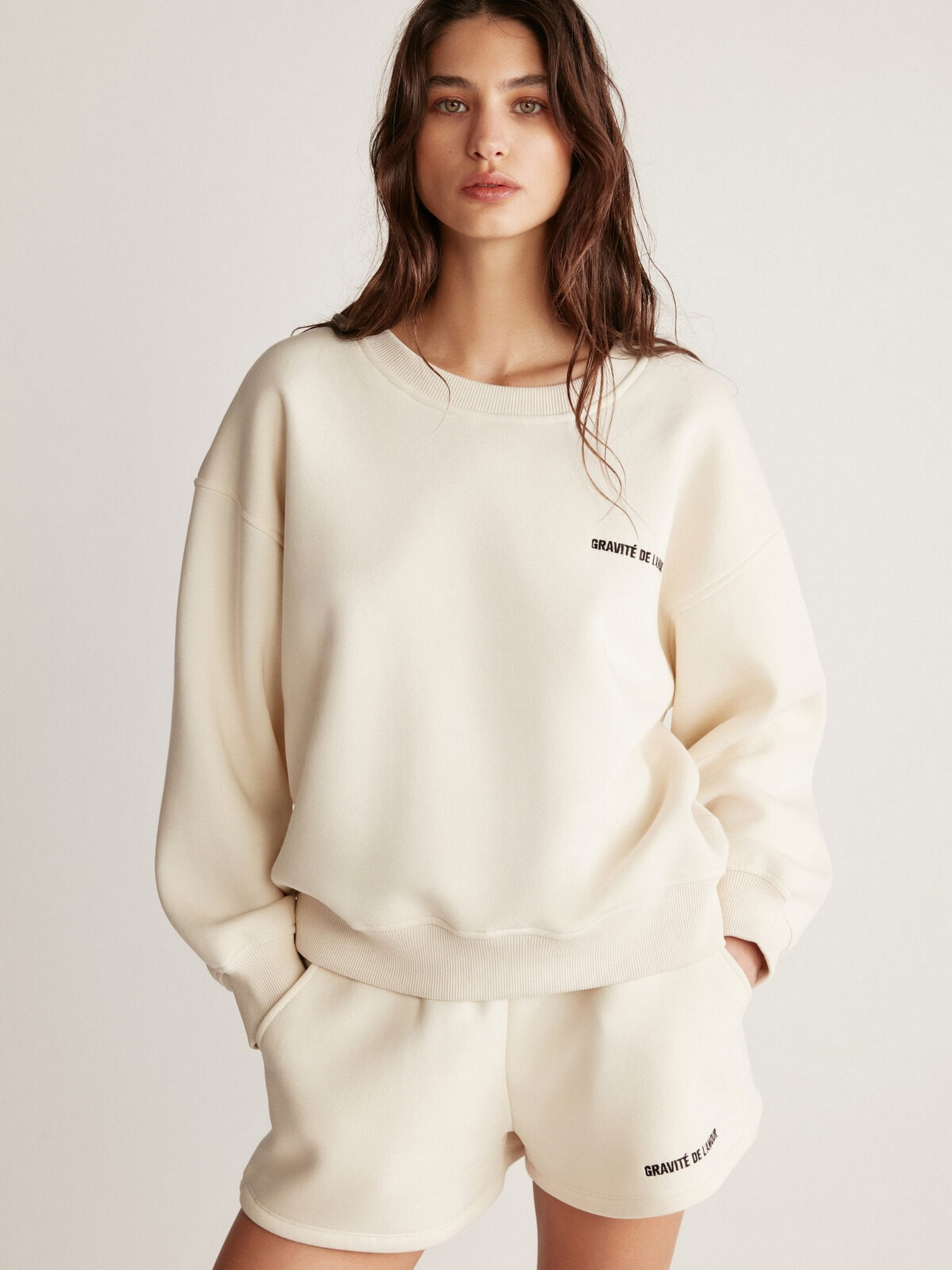 Свитшот Grimelange Jennifer модель JENNIFER01042023/Vanilla Фото