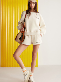 Свитшот Grimelange Jennifer модель JENNIFER01042023/Vanilla Фото