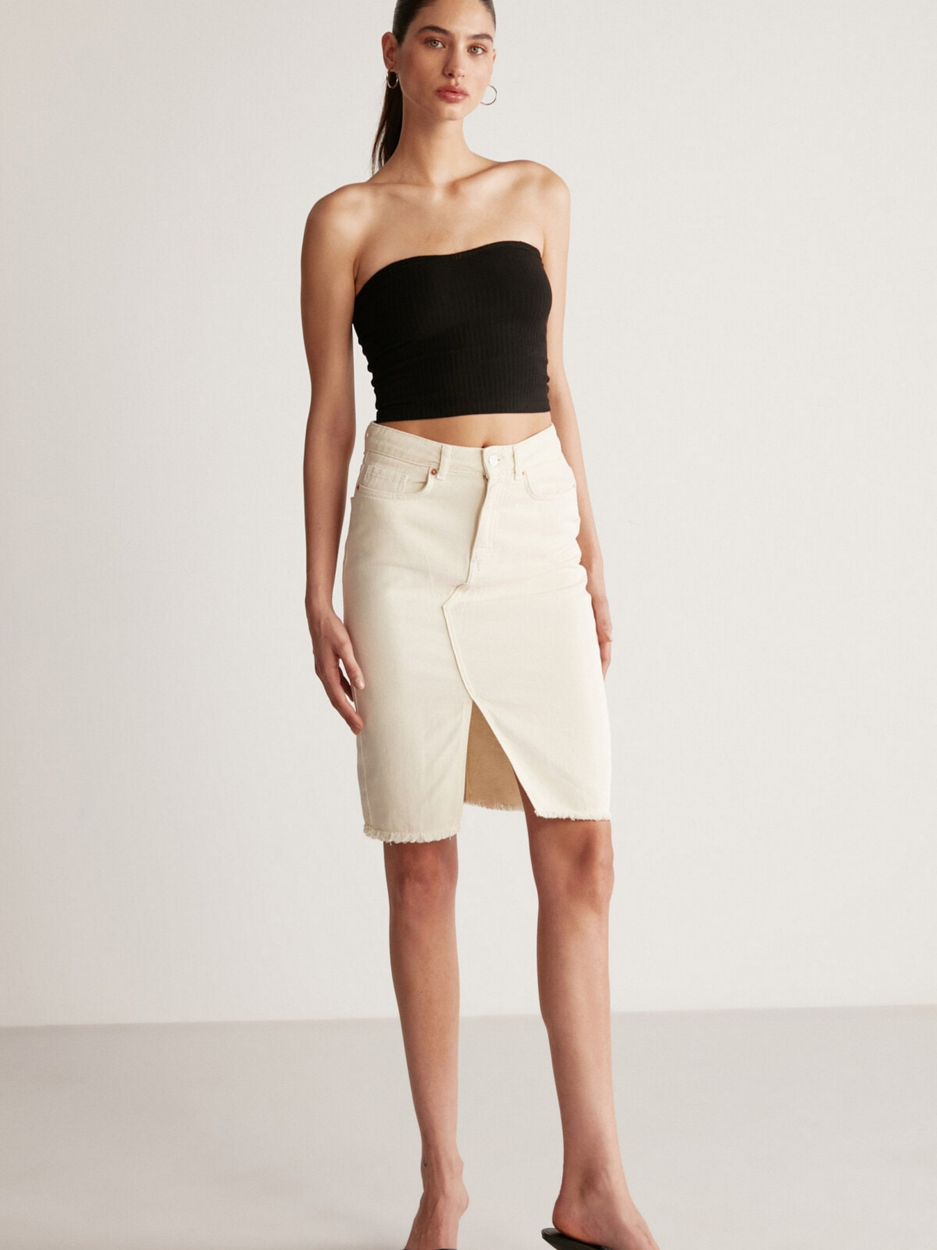 Топ Grimelange Keira модель KEIRA01042023/Black Фото